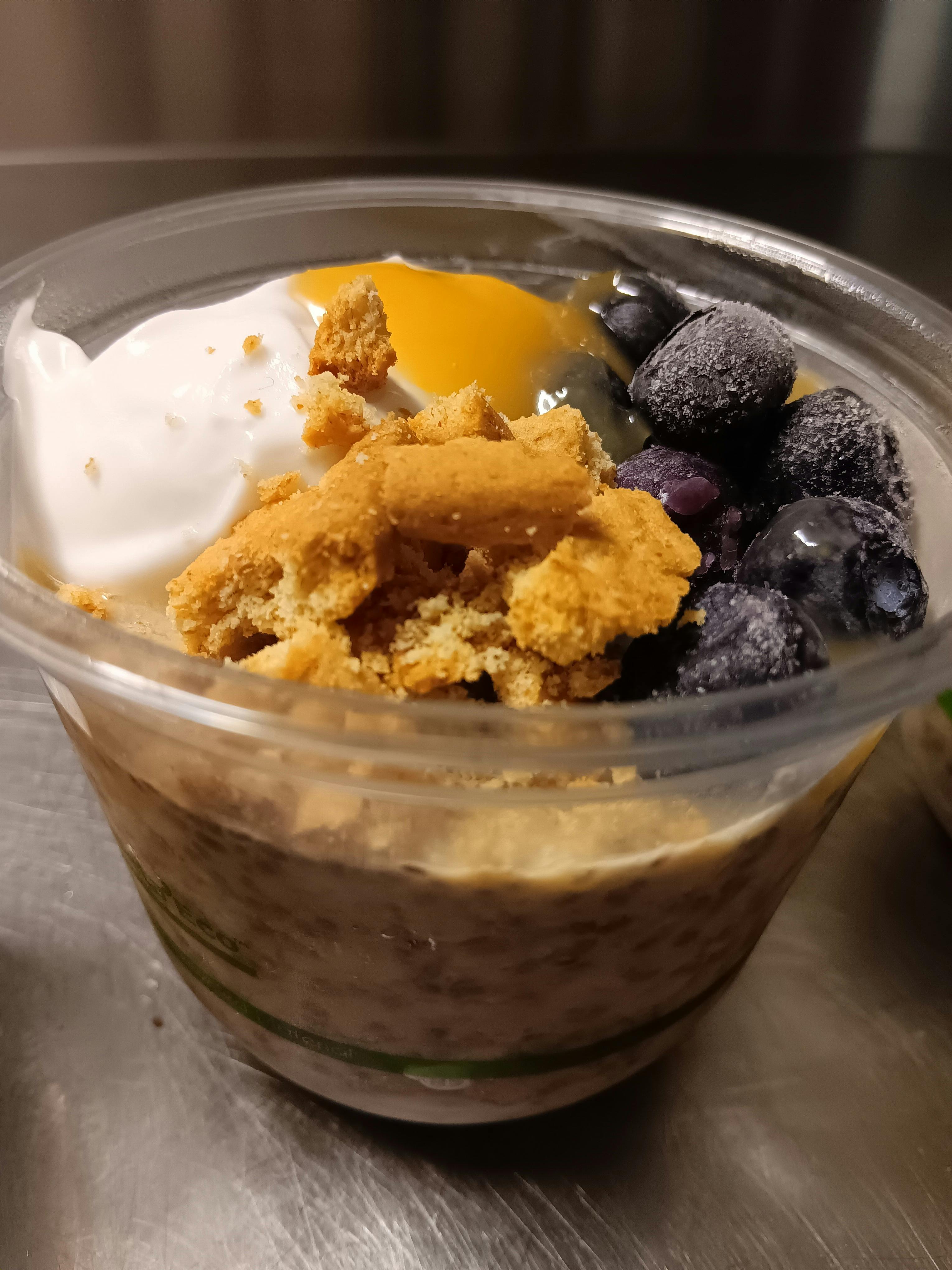 Lemon Cheesecake Overnight Oats