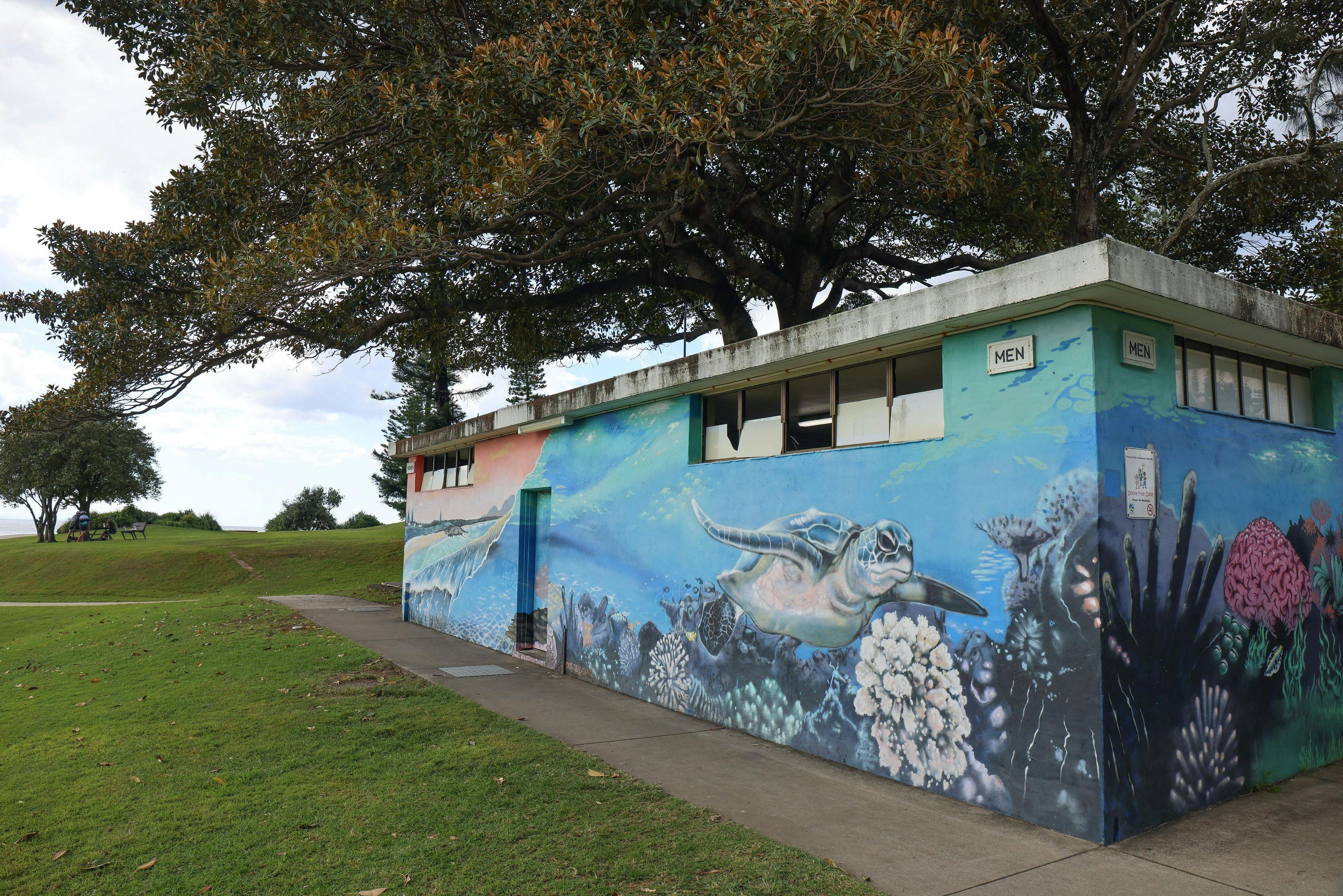 Horseshoe Bay Amenities Block Mural