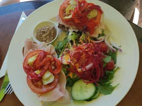 Leura Gourmet Cafe & Deli Restaurant