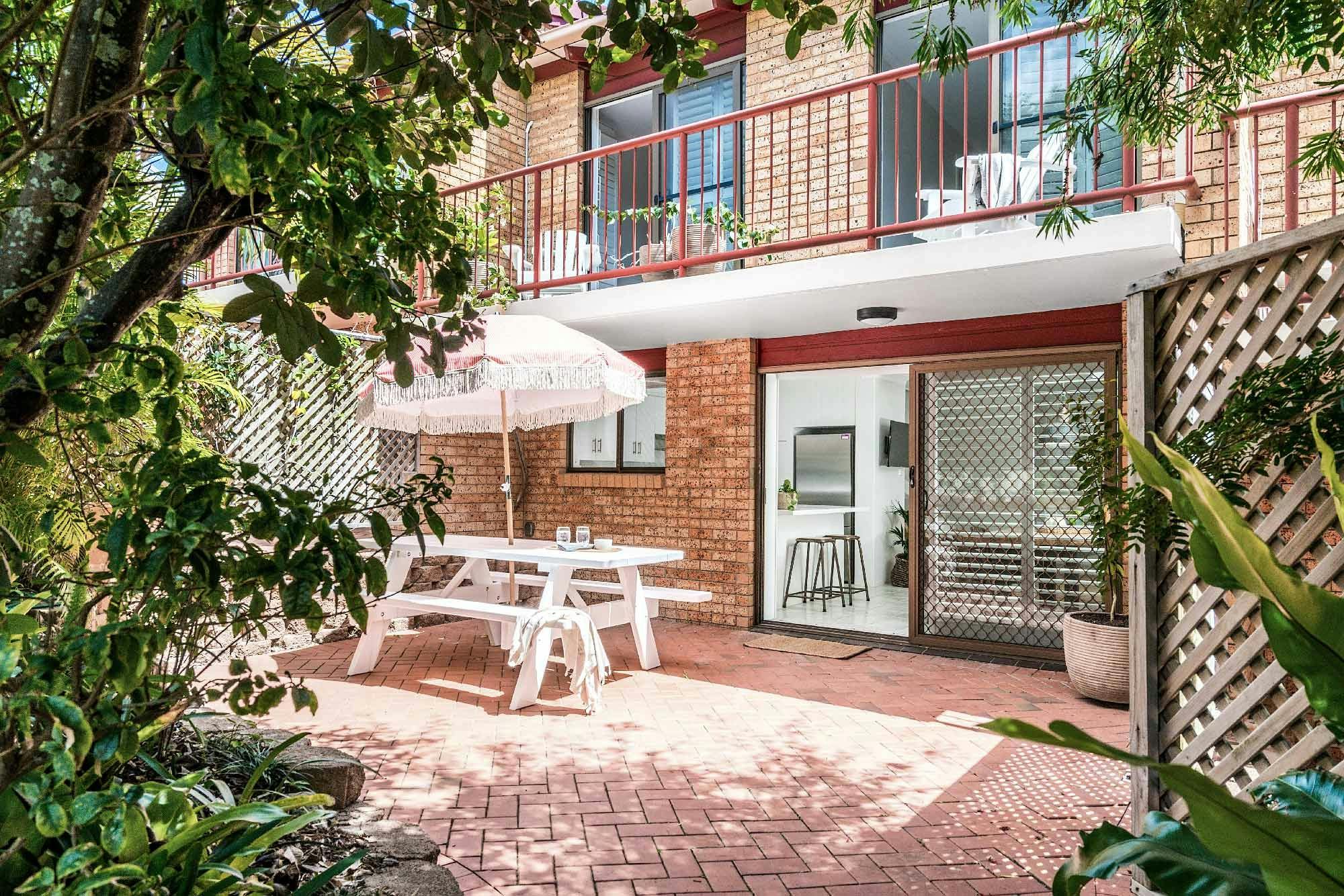 Cooinda - Byron Bay - Front Patio a