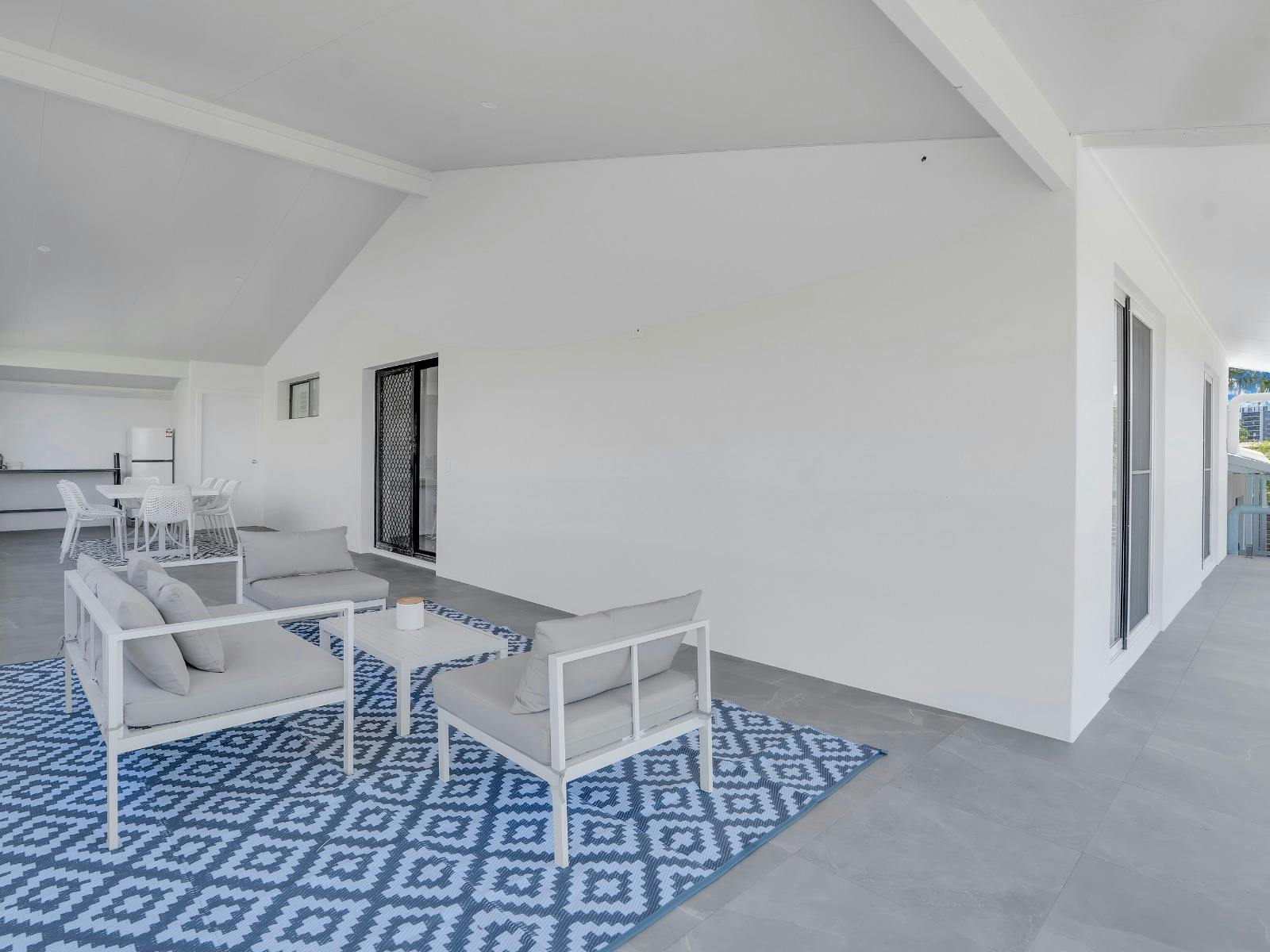 Undercover entertaining area and outdoor dining