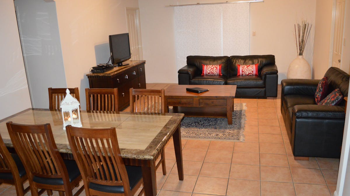Dining/Lounge