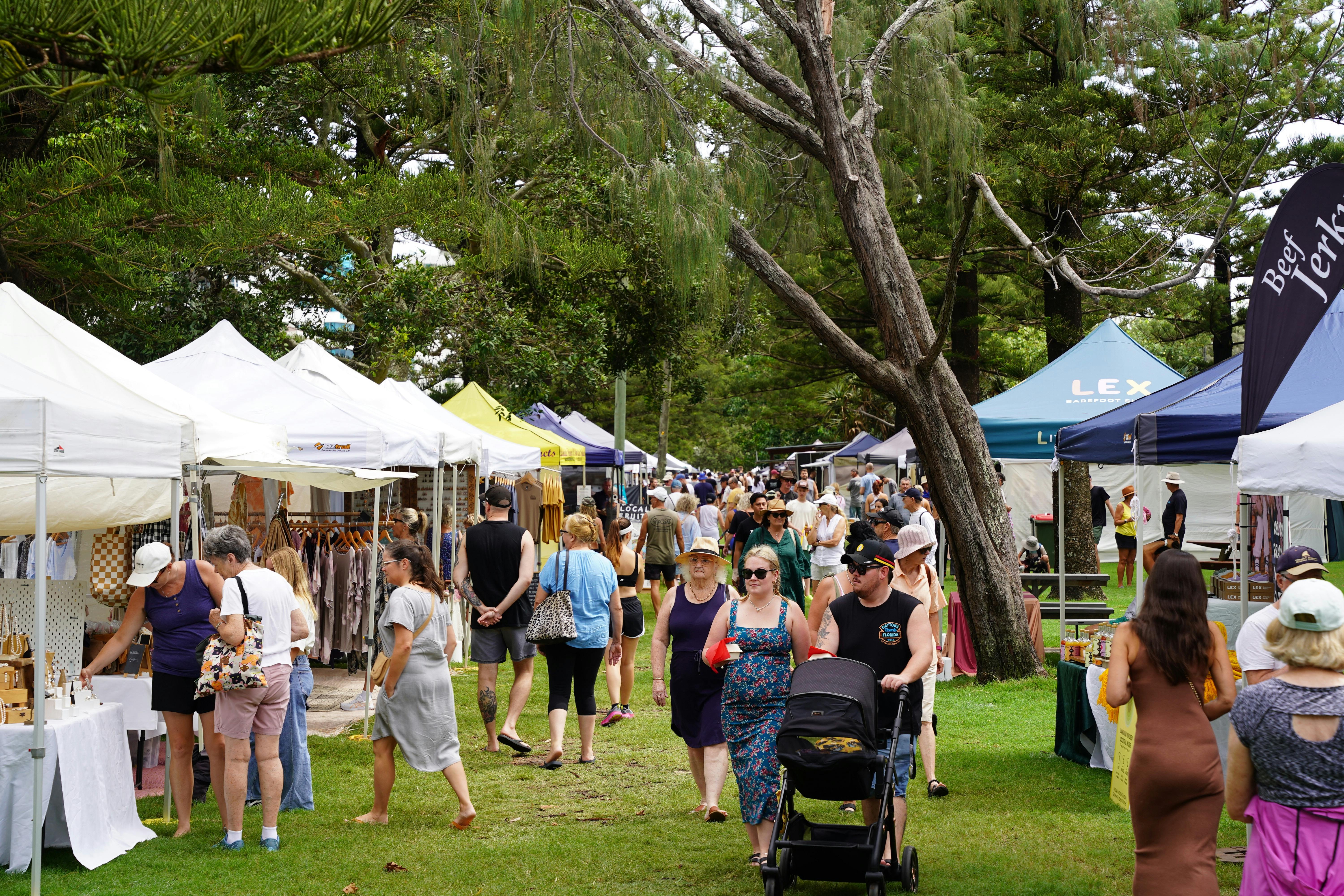 Burleigh Art and Craft on the Coast Markets