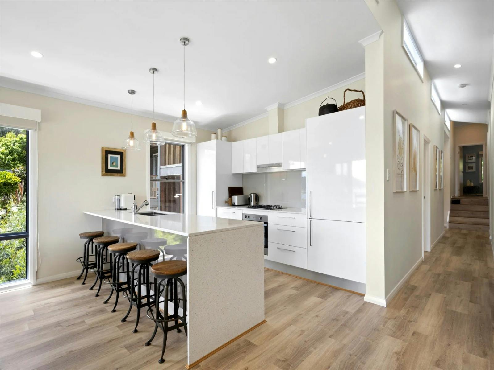 設備齊全的廚房，可供烹飪和聚會