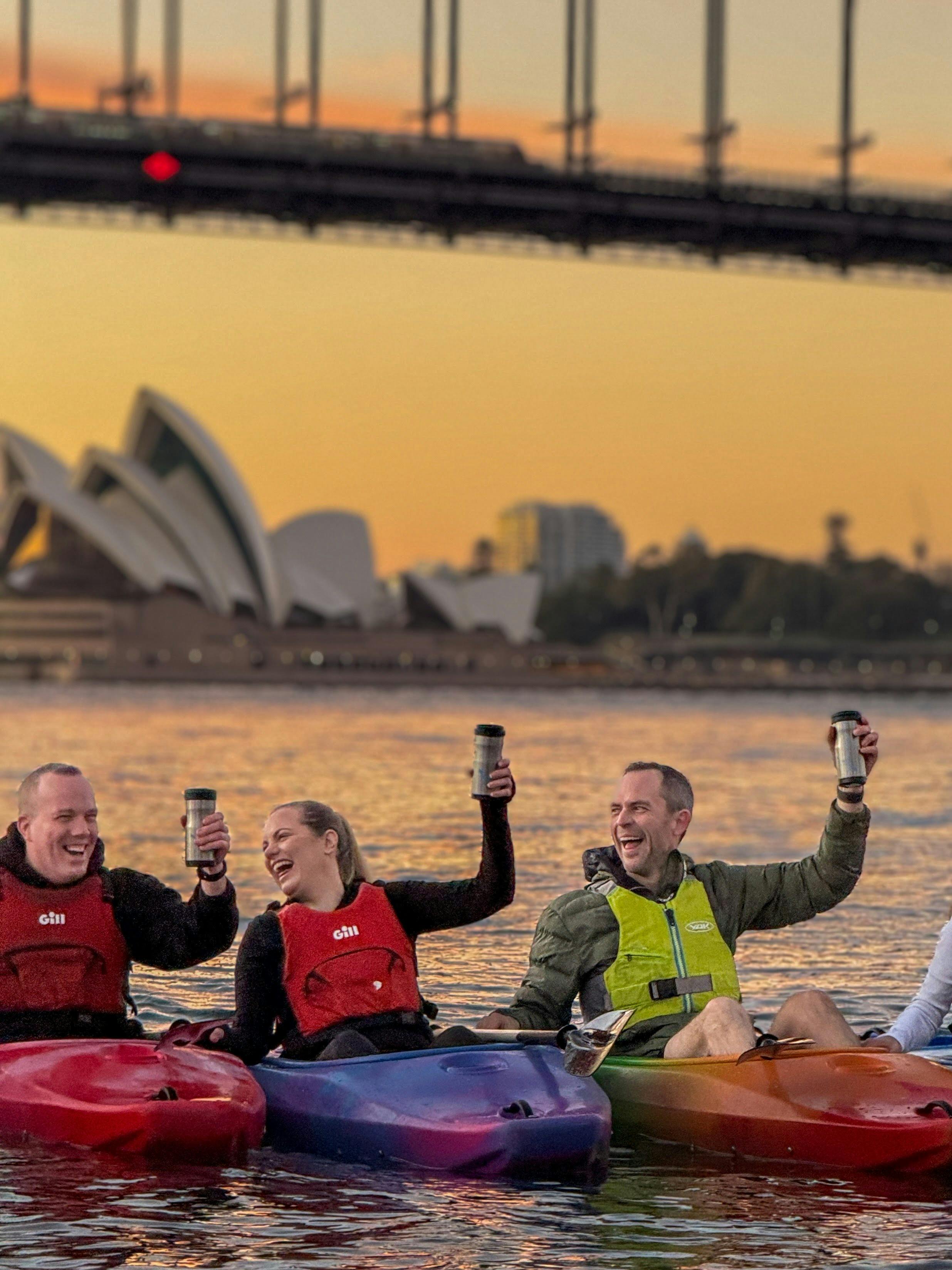 チーム文化とチーム絆を深めるエクササイズを取り入れたシドニー港でのチームビルディングアクティビティ