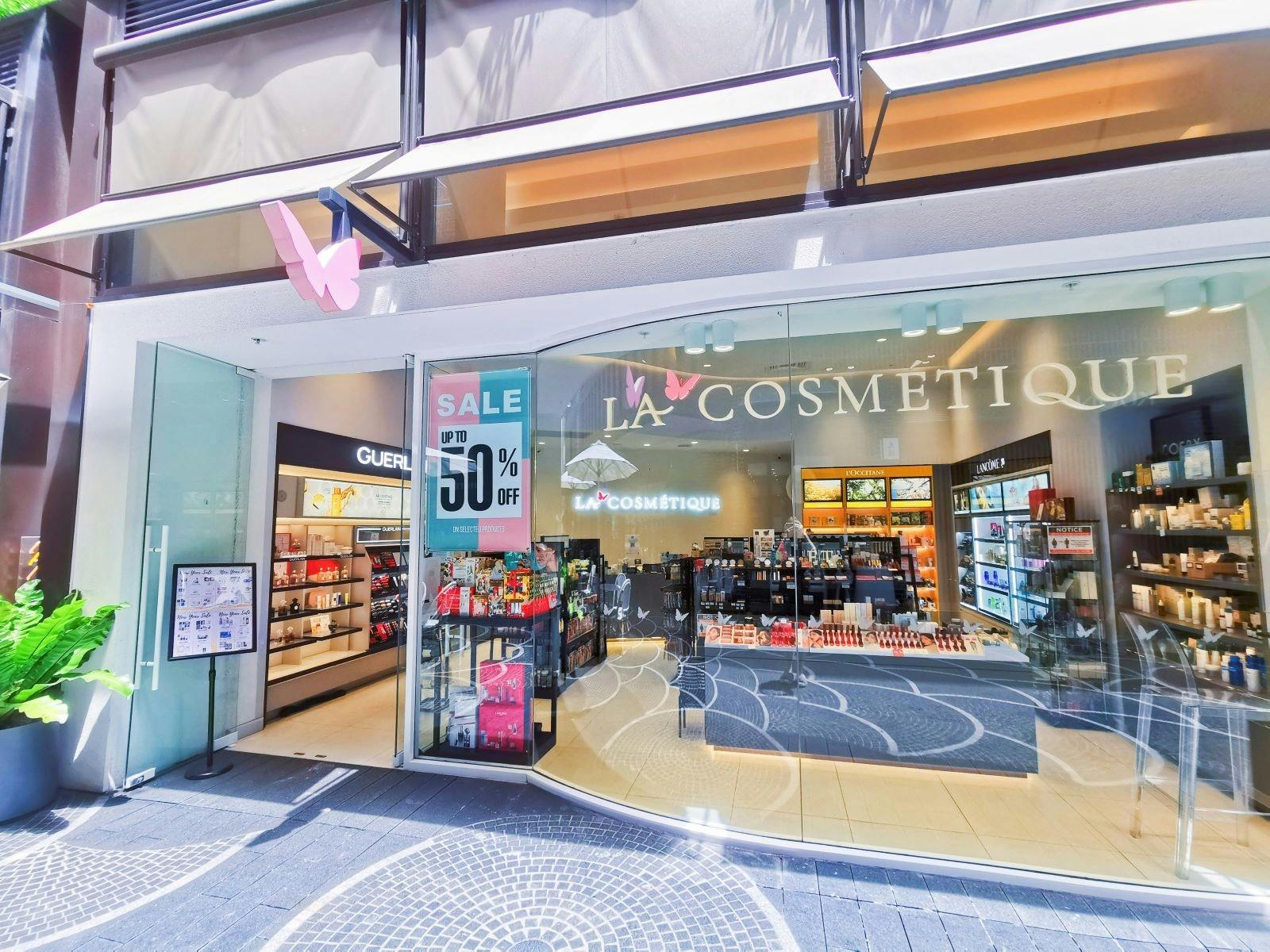 La Cosmetique Store Front in Darling Square