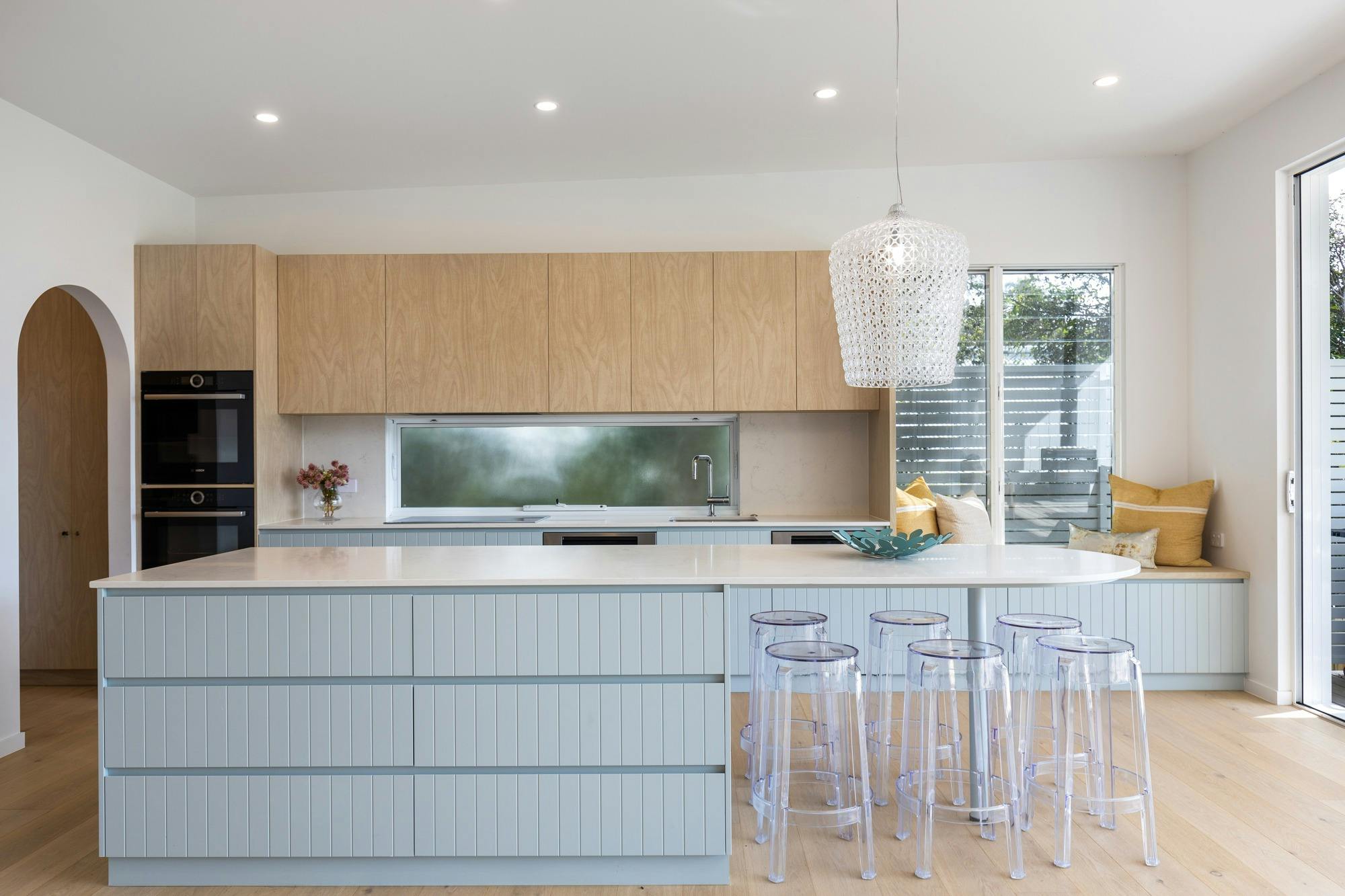 モダンで設備の整ったキッチン