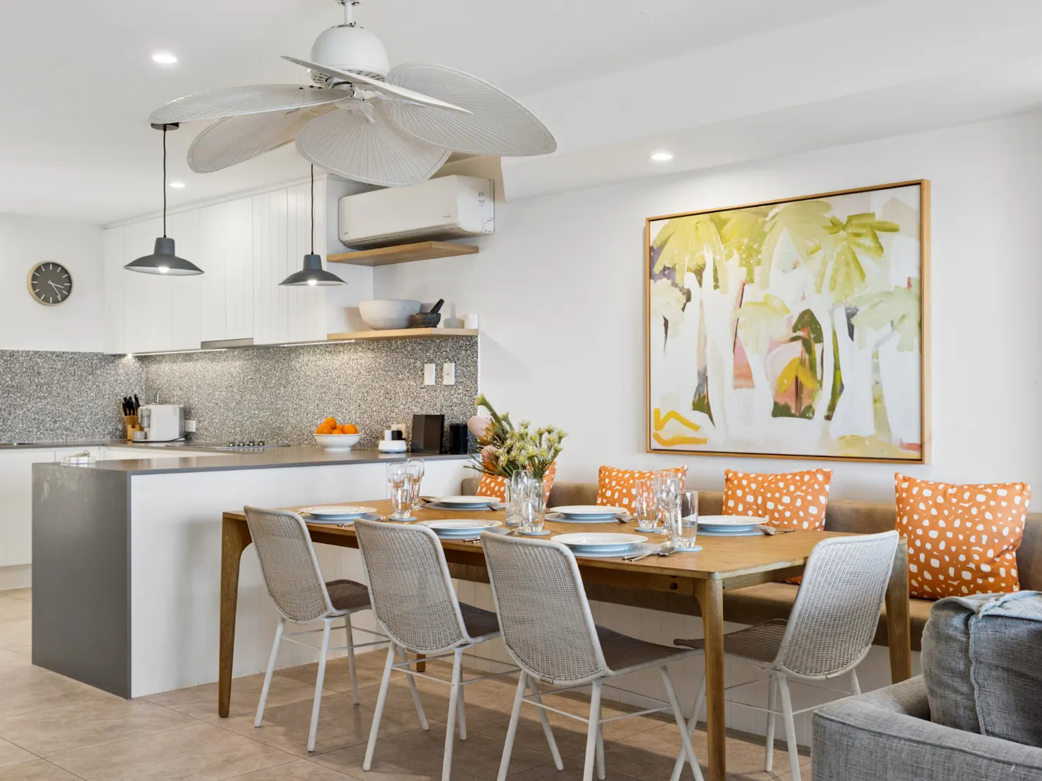 Open-plan dining and kitchen area