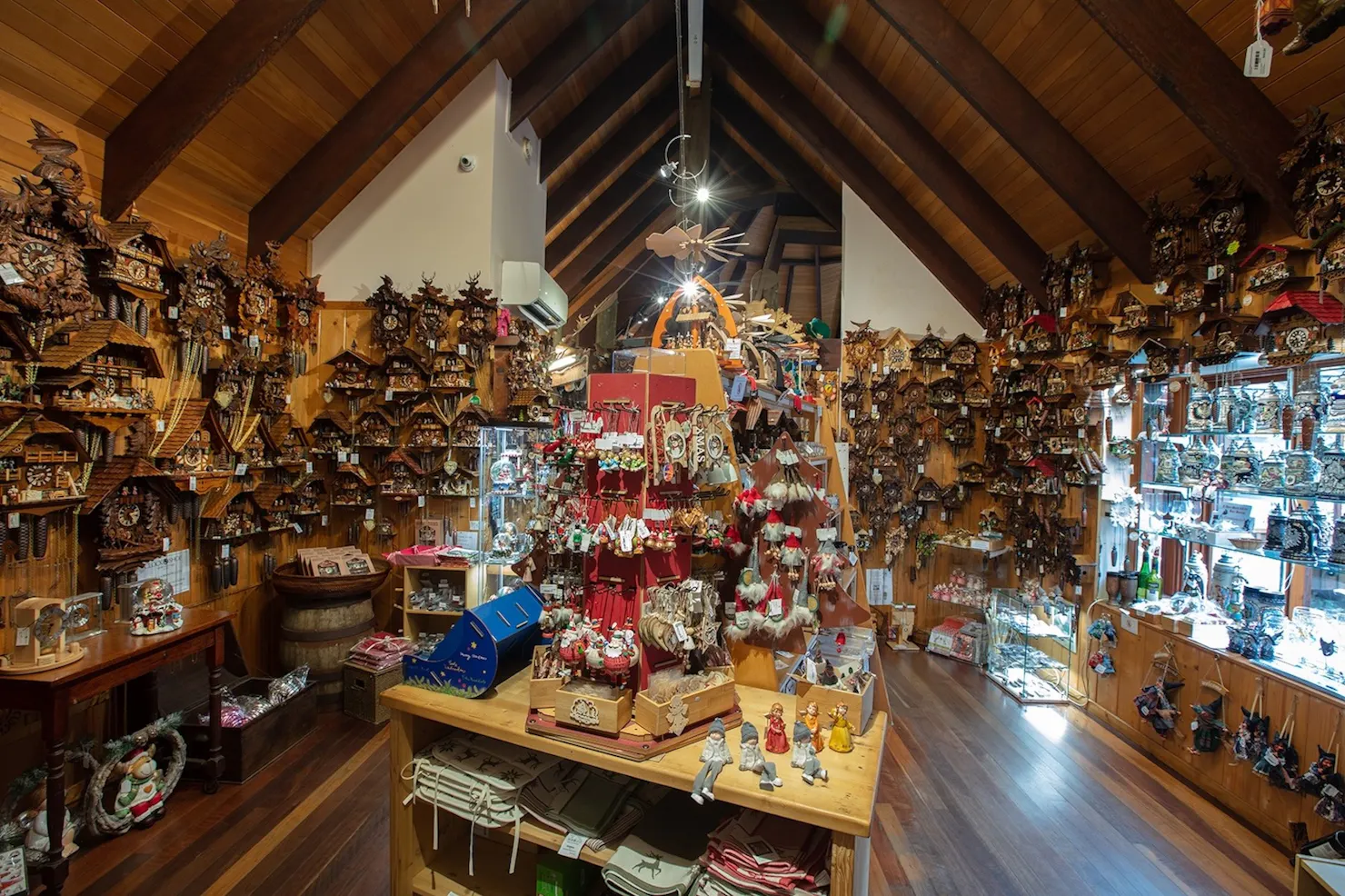 Clock Shop full of clocks