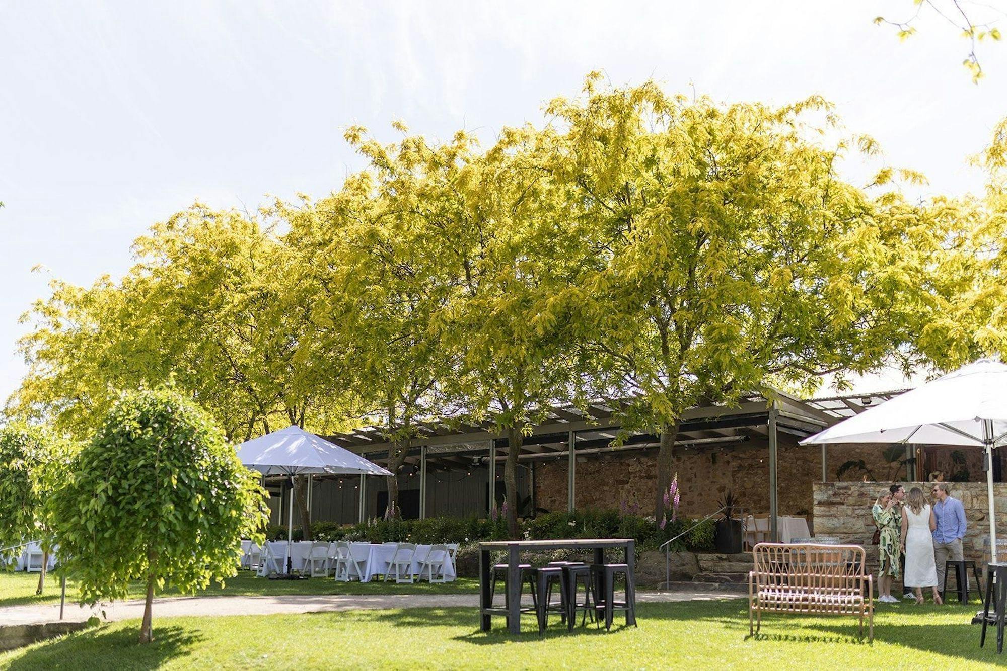 HELI LUNCH - Adelaide Hills - Howard Vineyard - Clover & Stone Restaurant