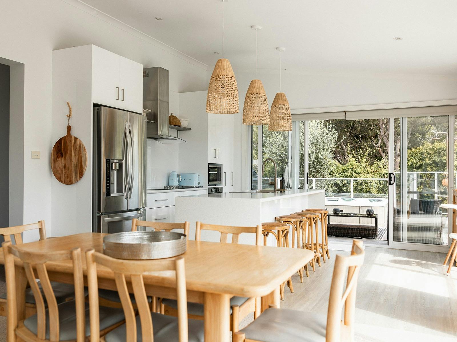 Lounge/Dining/Kitchen
