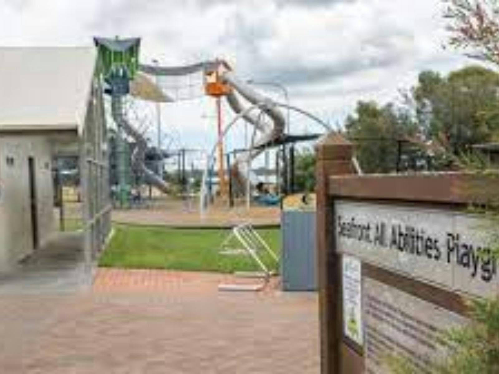 SeaFront Oval & All Abilities Playgroundd