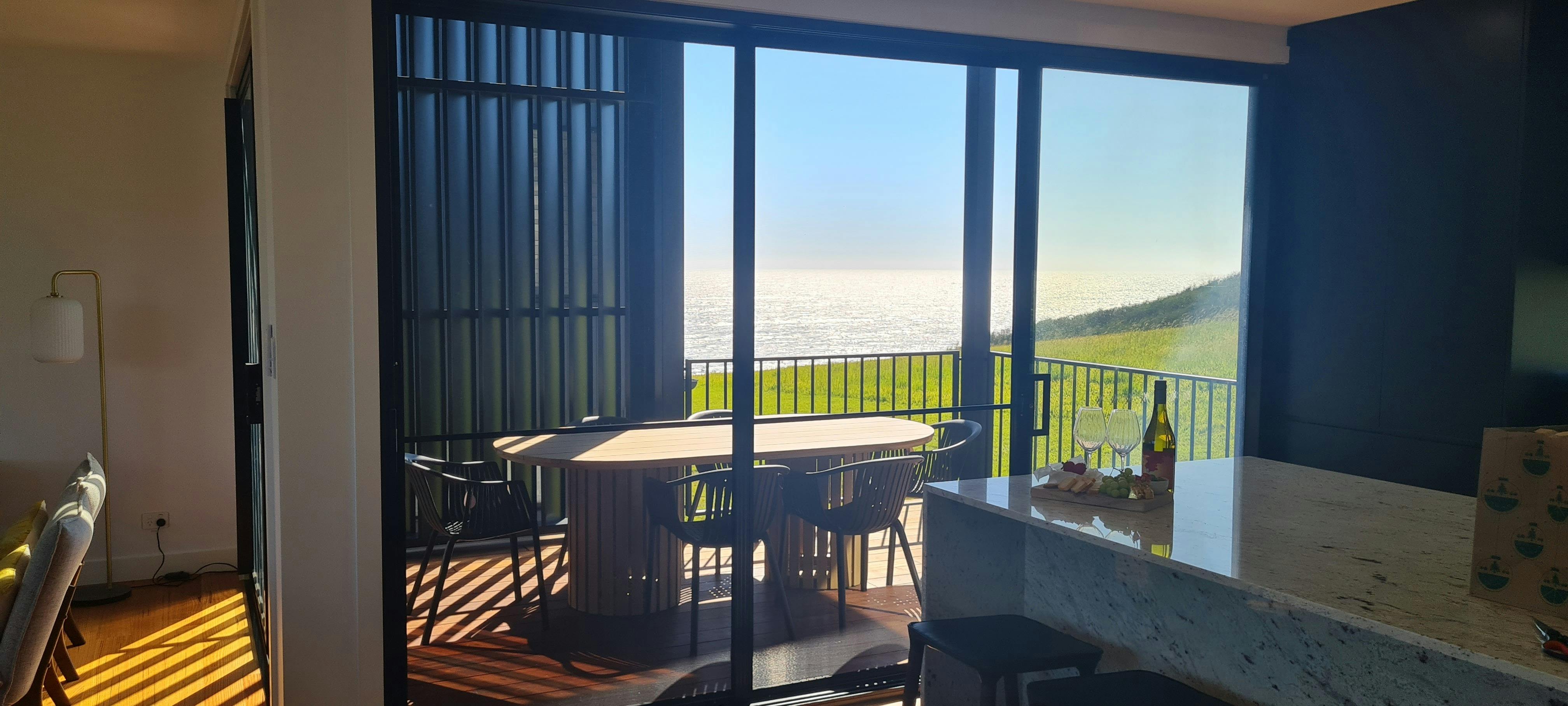 위층 야외 엔터테인먼트 데크