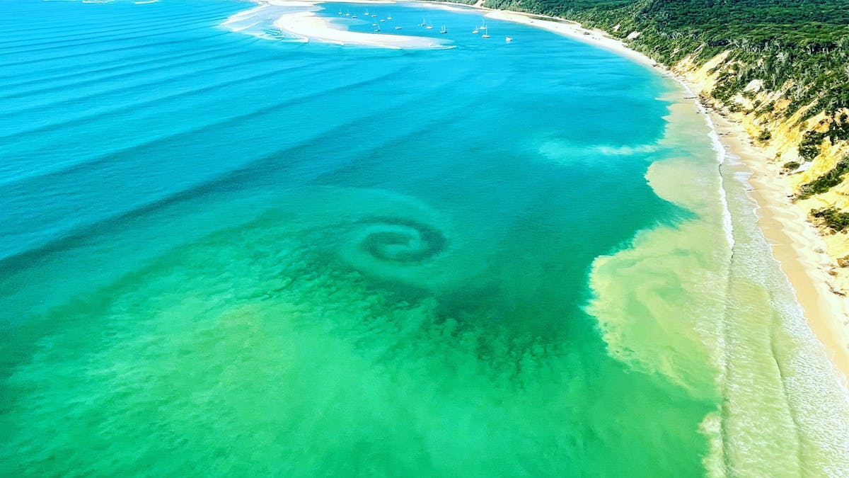 You may be lucky enough to witness the currents forming picturesque patterns with our coloured sand You may be lucky enough to witness the currents forming picturesque patterns with our coloured sand