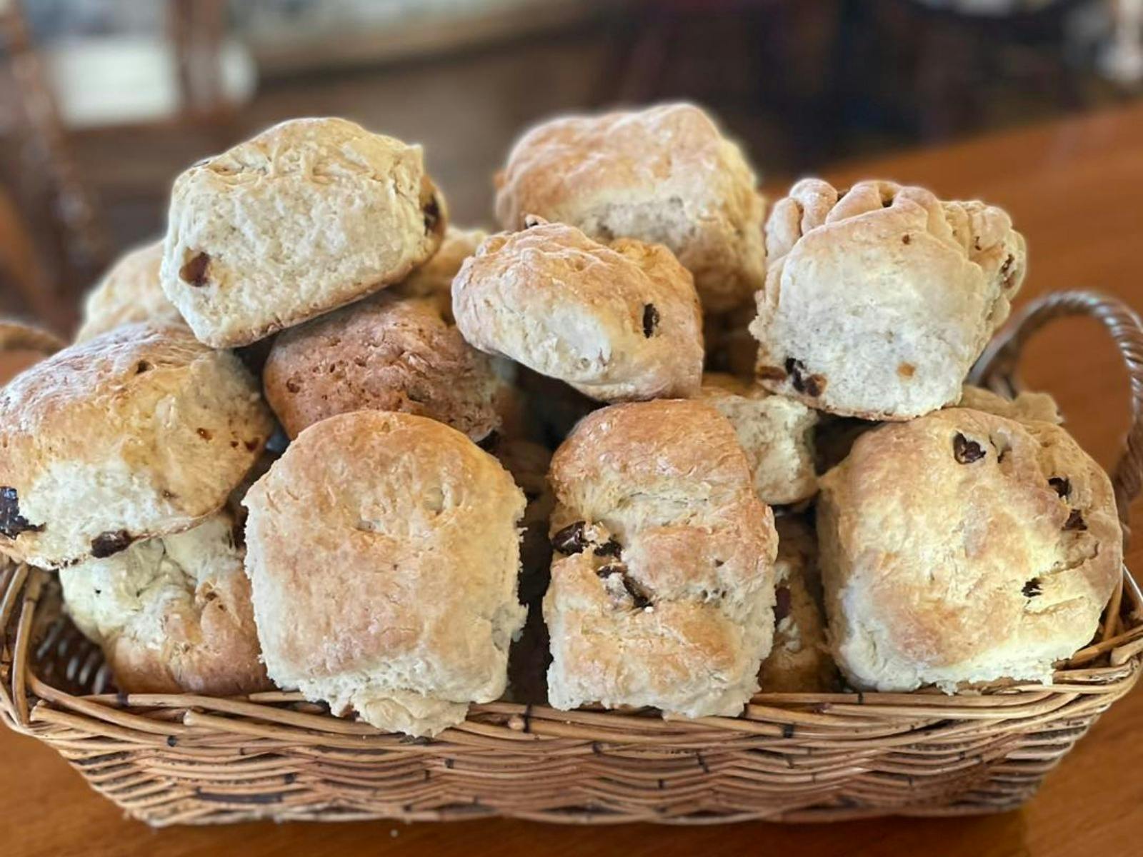 Date scones