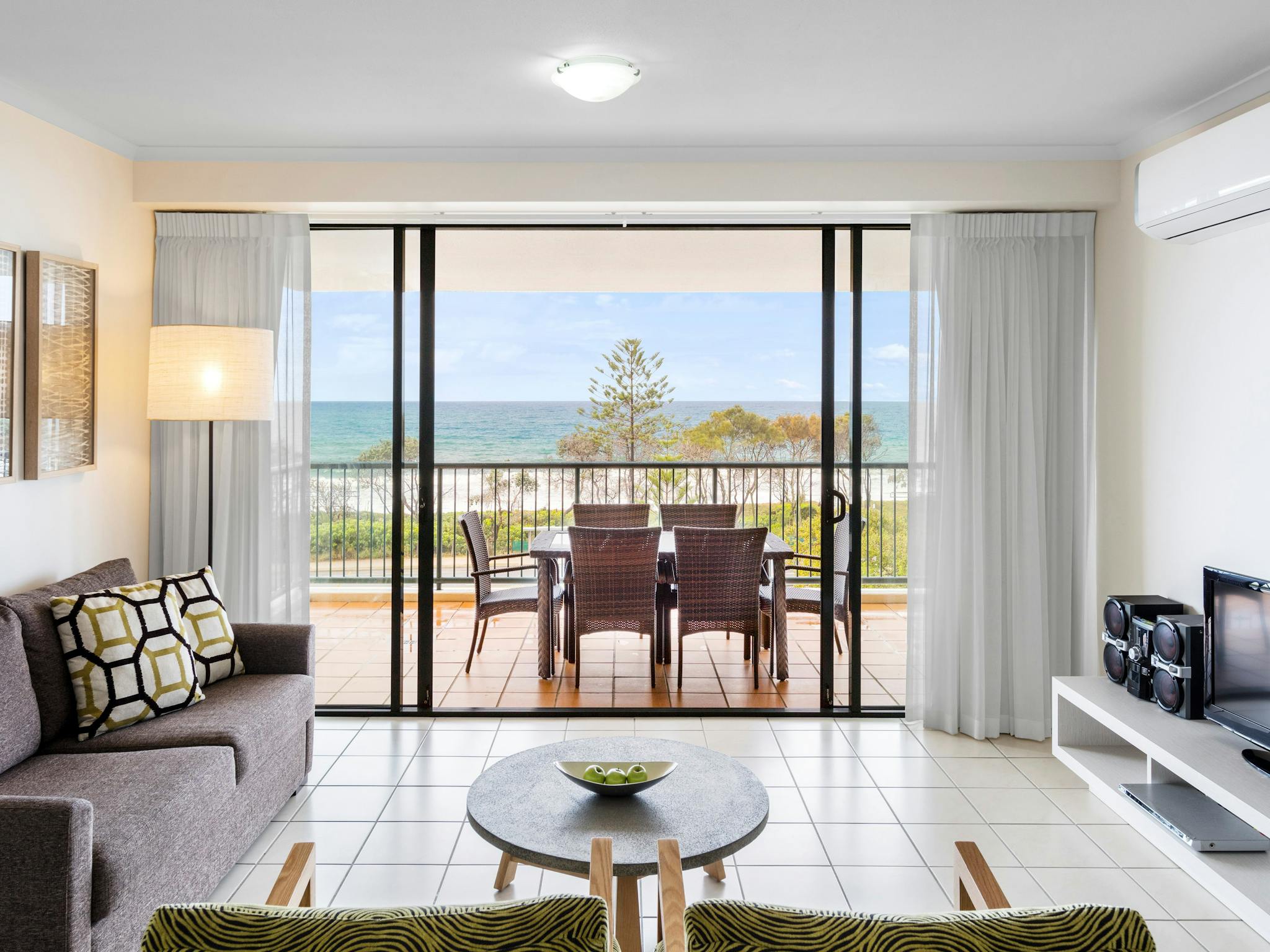 2 Bedroom Ocean View Apartment 2 Bedroom Ocean View Apartment