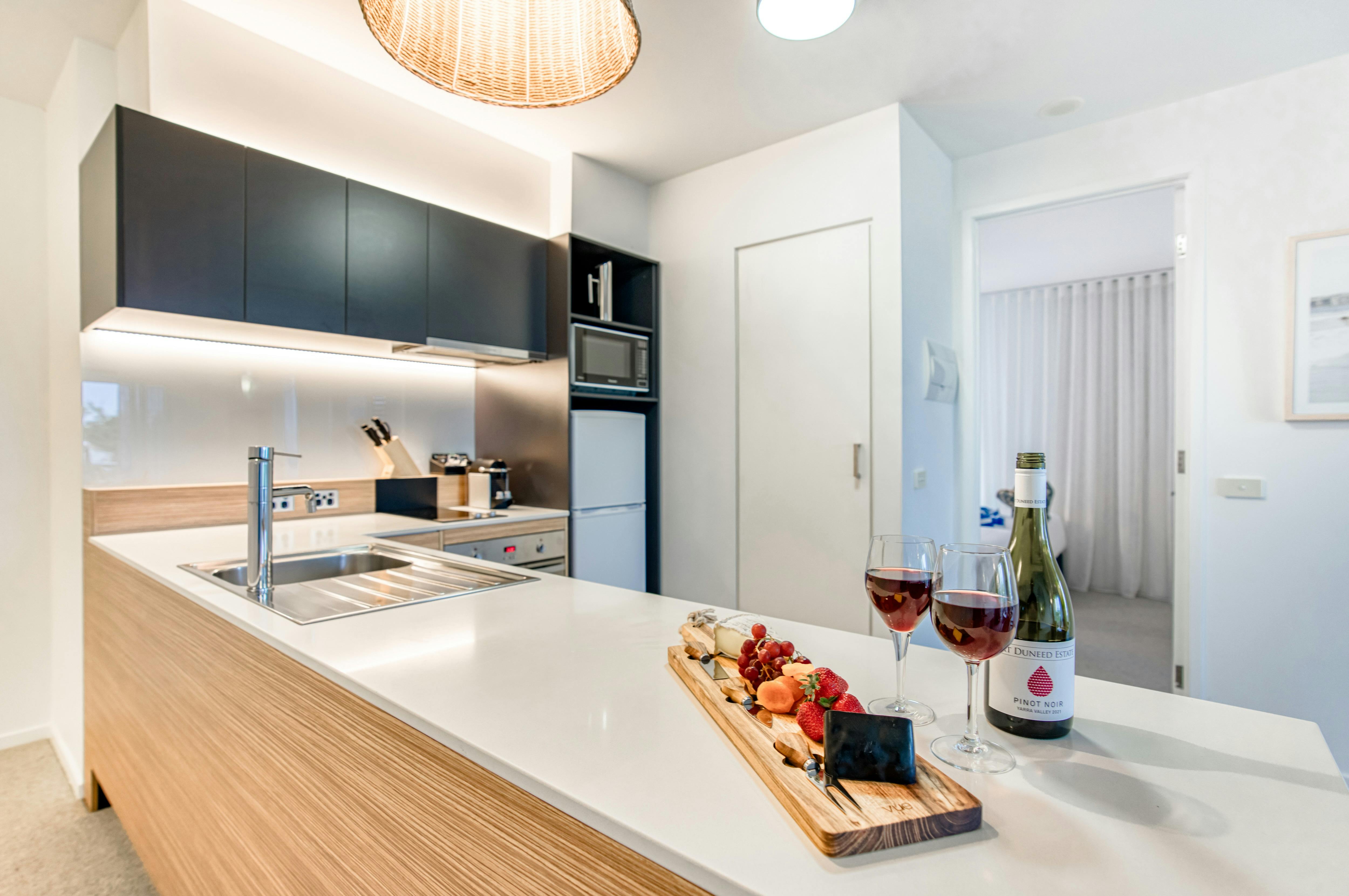 Vue Apartments Geelong - Two Bedroom Deluxe Kitchen
