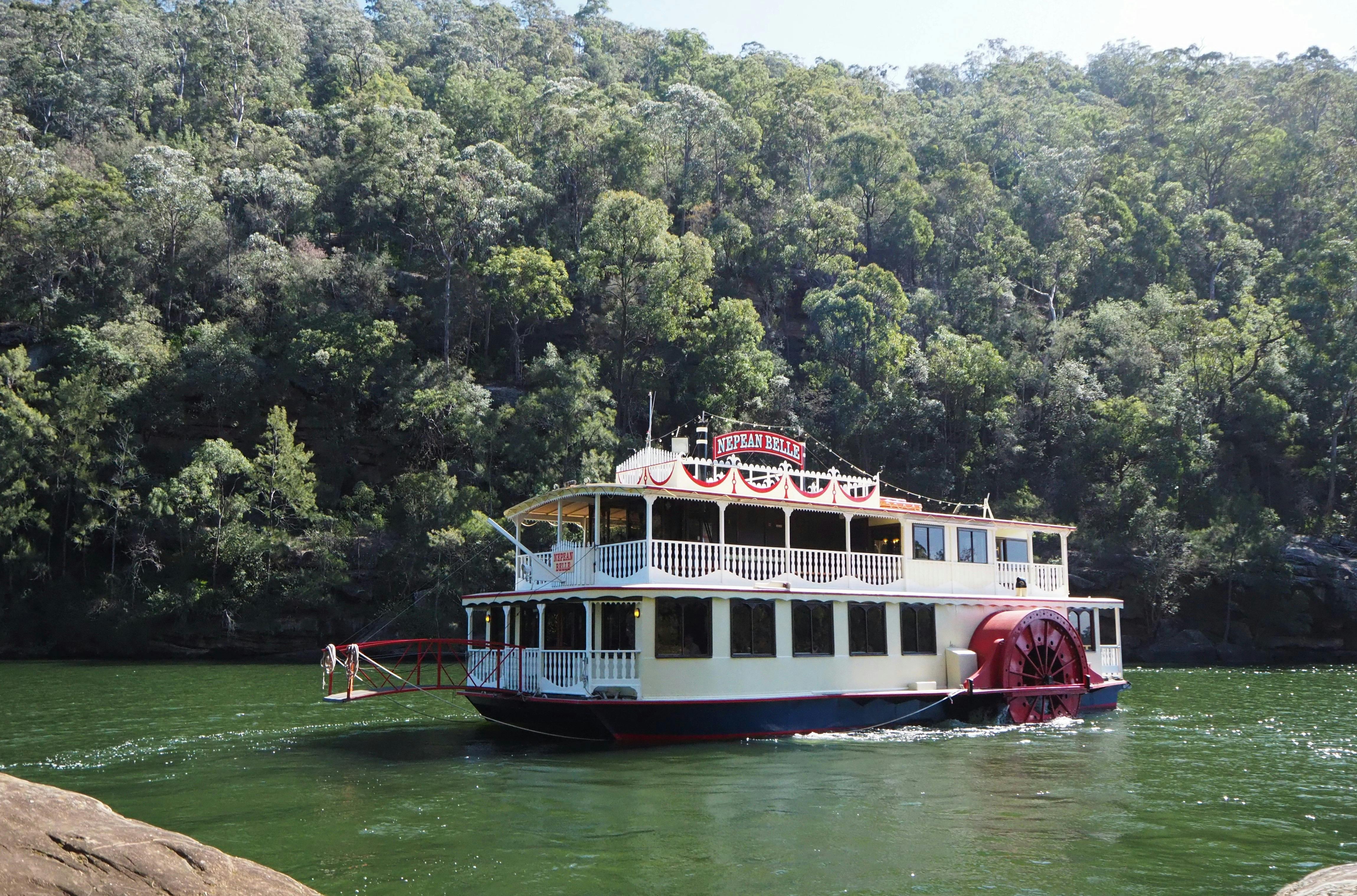 Nepean Belle Paddlewheeler