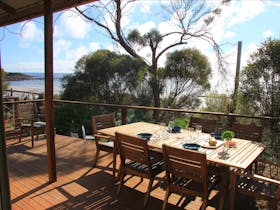 Emu Bay Stay