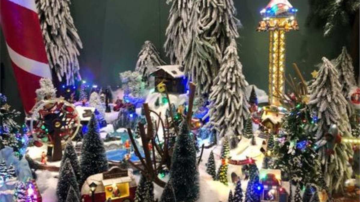 Tiaro Christmas Cottage