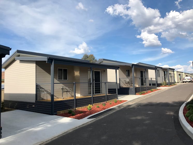 exterior shot of crestview cabins 2 bedroom