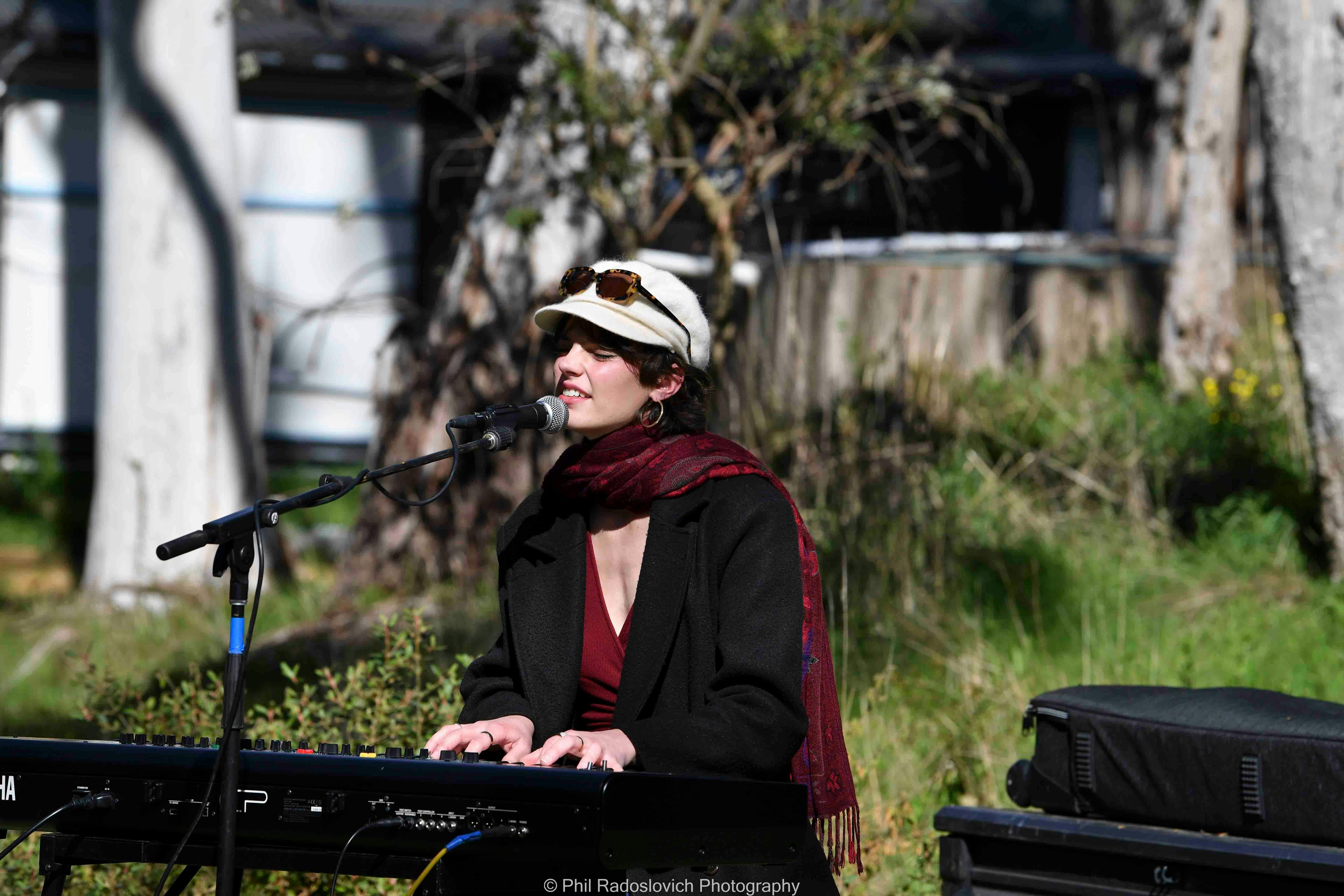 Sunday Sounds - Courteney Hooper