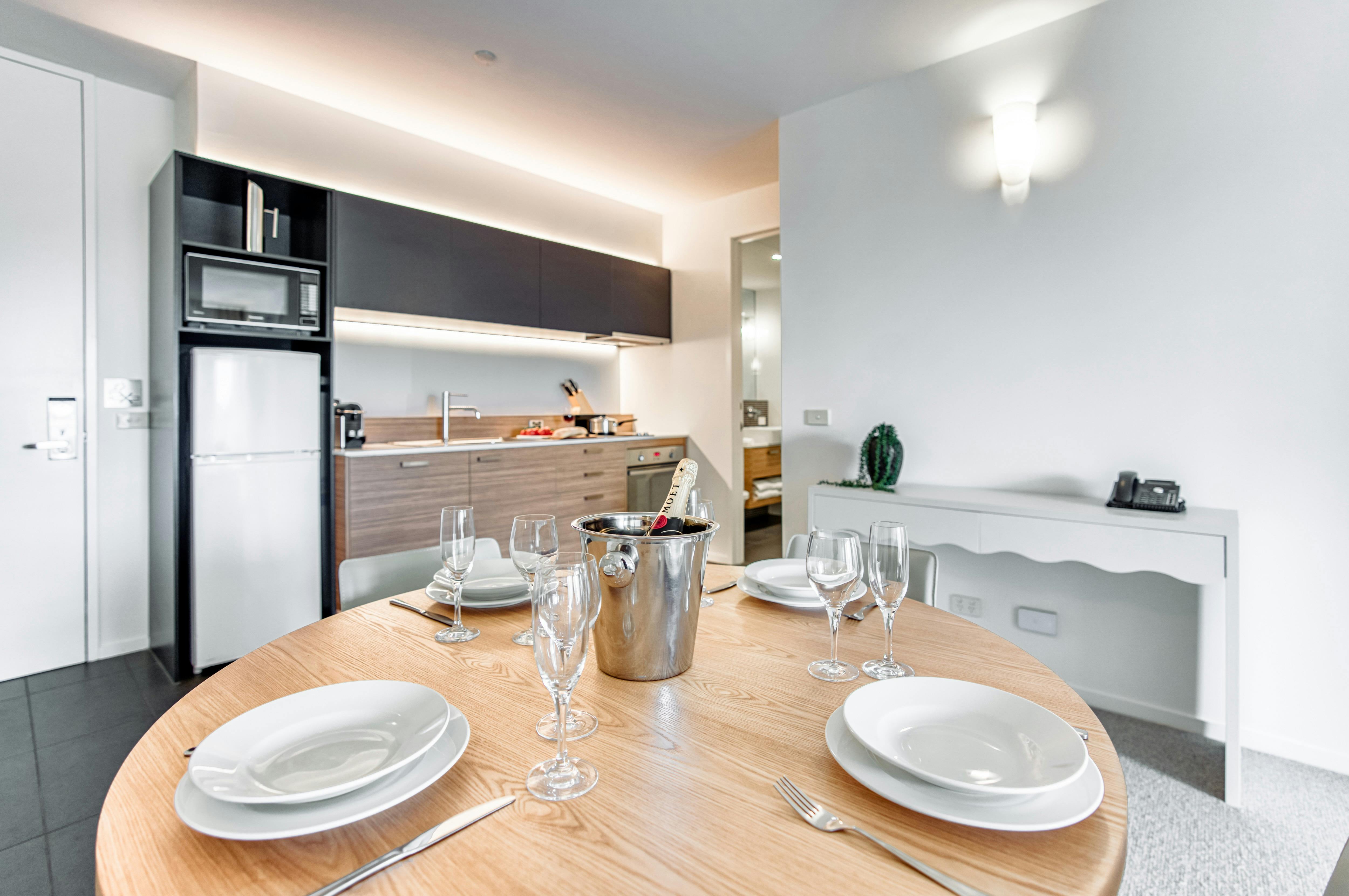Vue Apartments Geelong - Two Bedroom Park View Kitchen