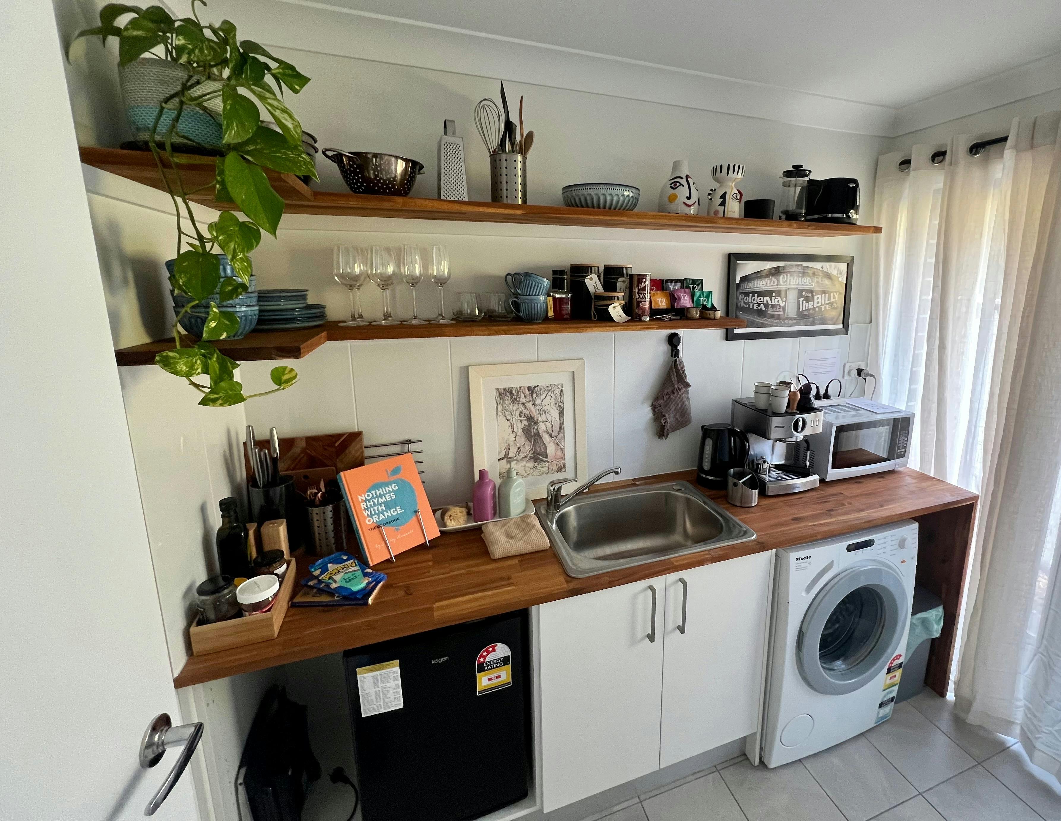 kitchenette laundry