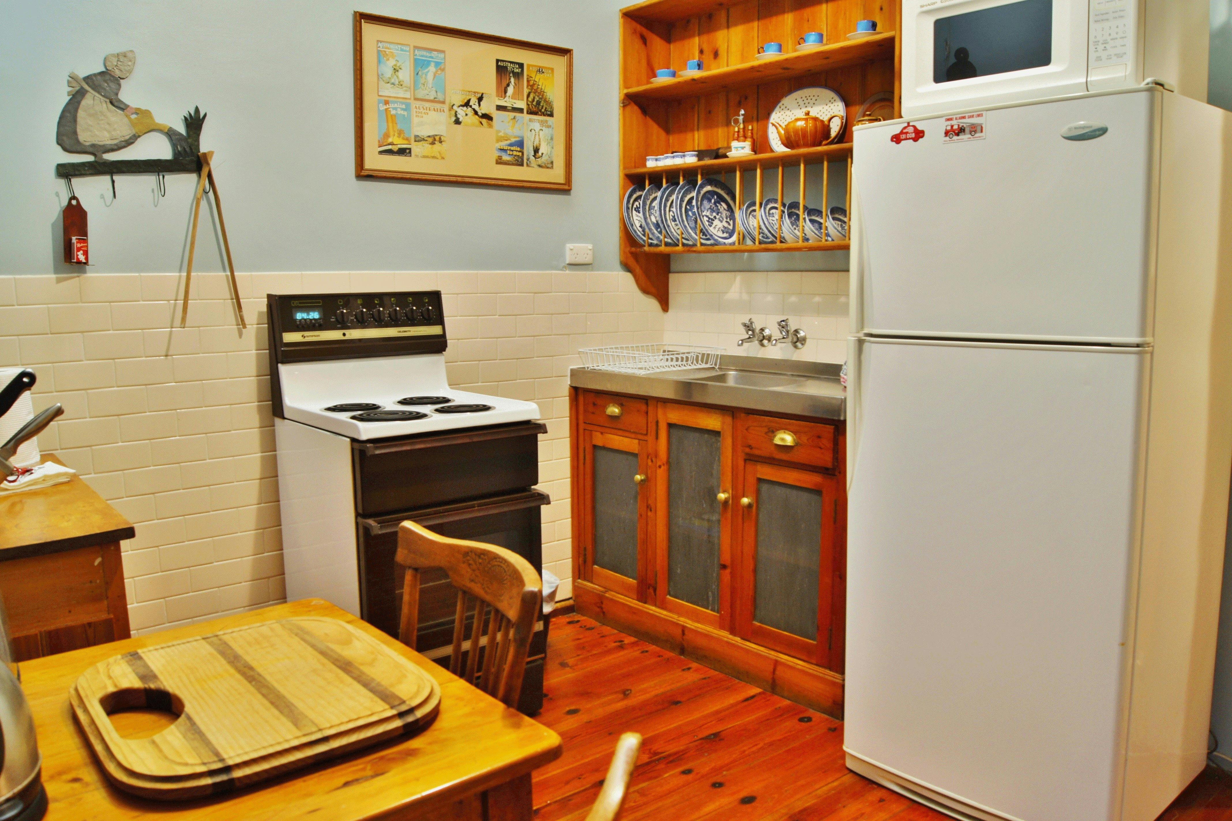 Experience Adelaide Buxton Manor Lowe Esquire Apartment