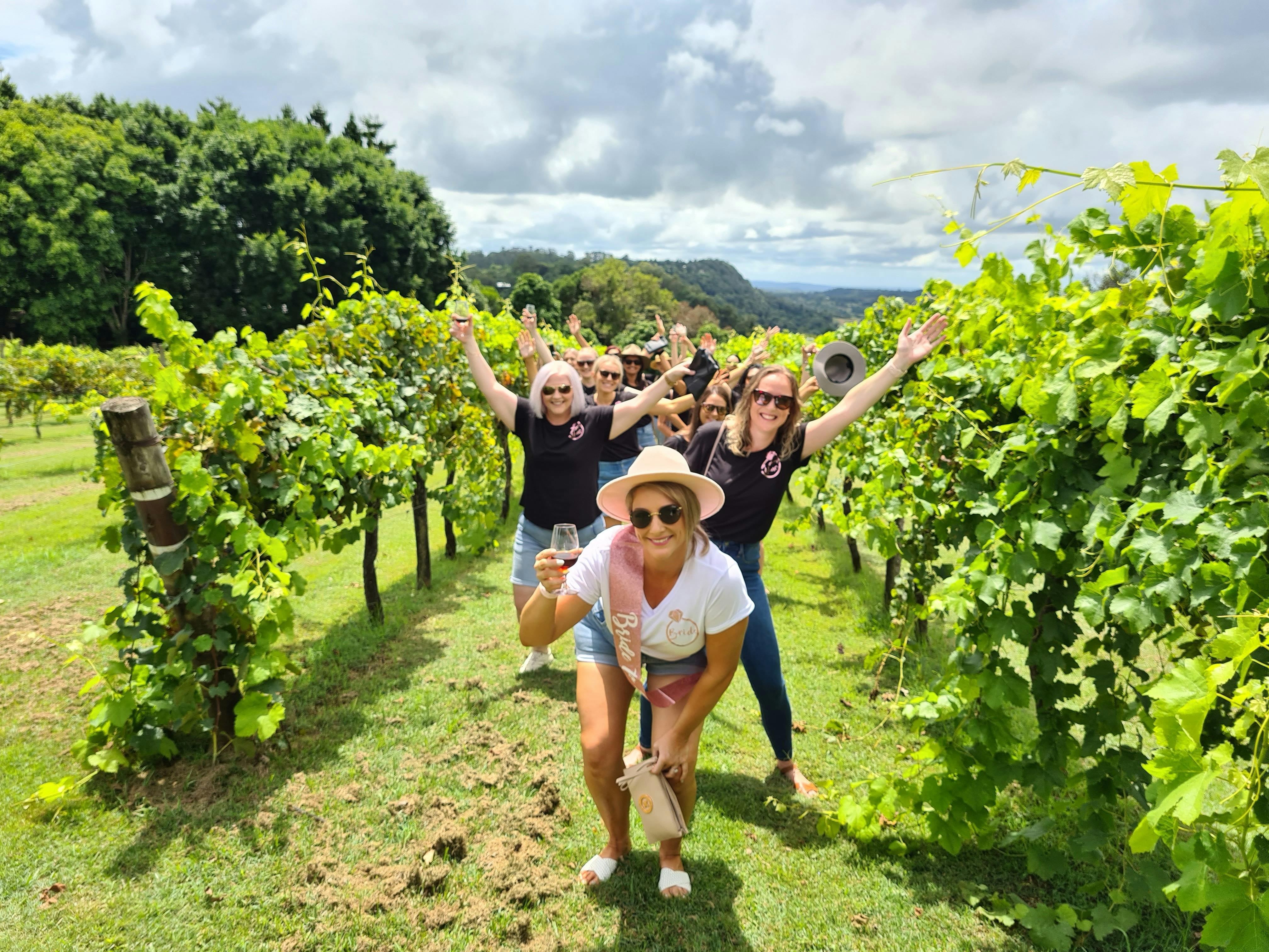 Creative Tours Sunshine Coast - Book your hen and bucks parties with us for a day to remember!