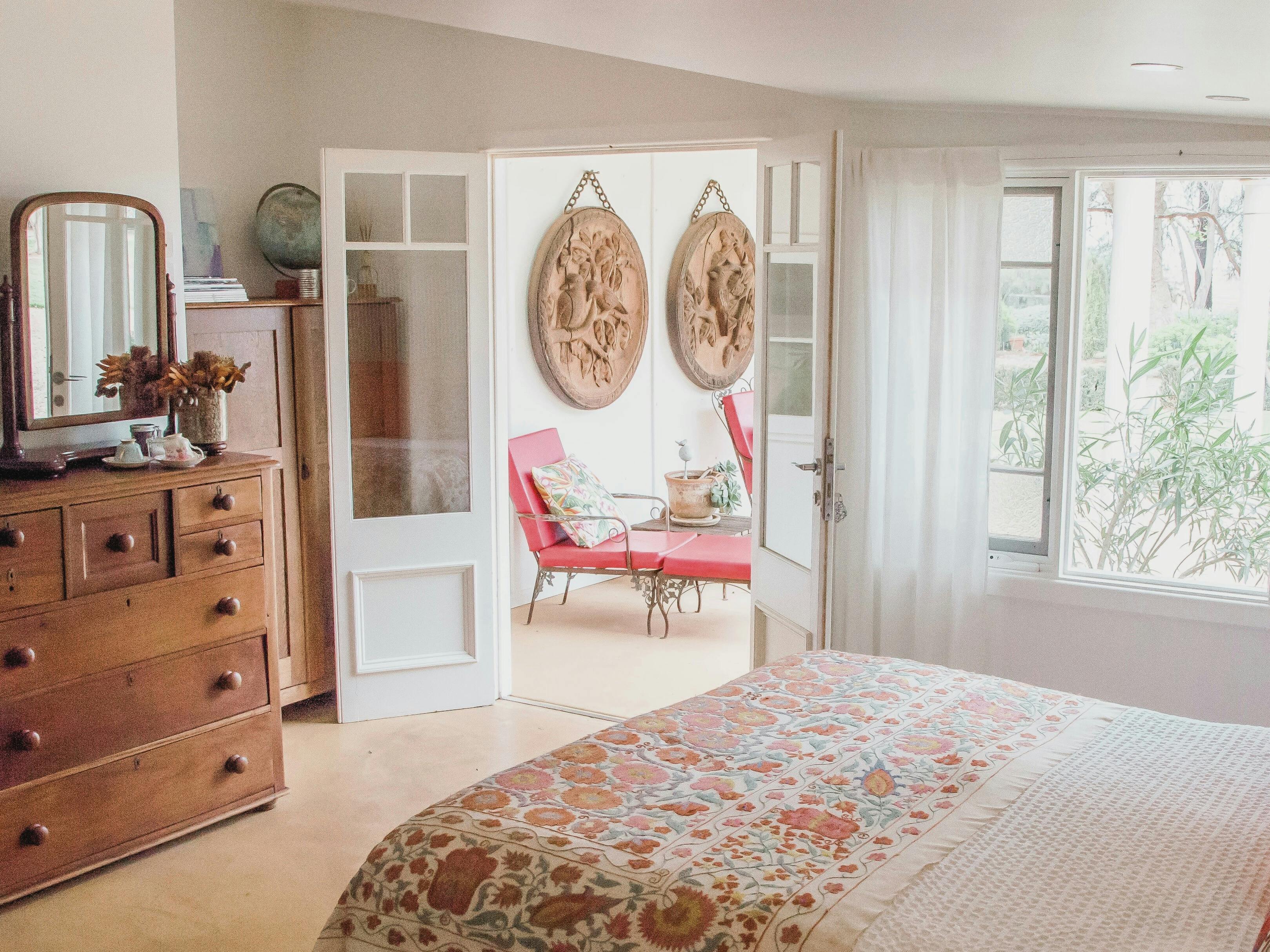 Premier VIP Homestead Suite with additional twin bedroom option