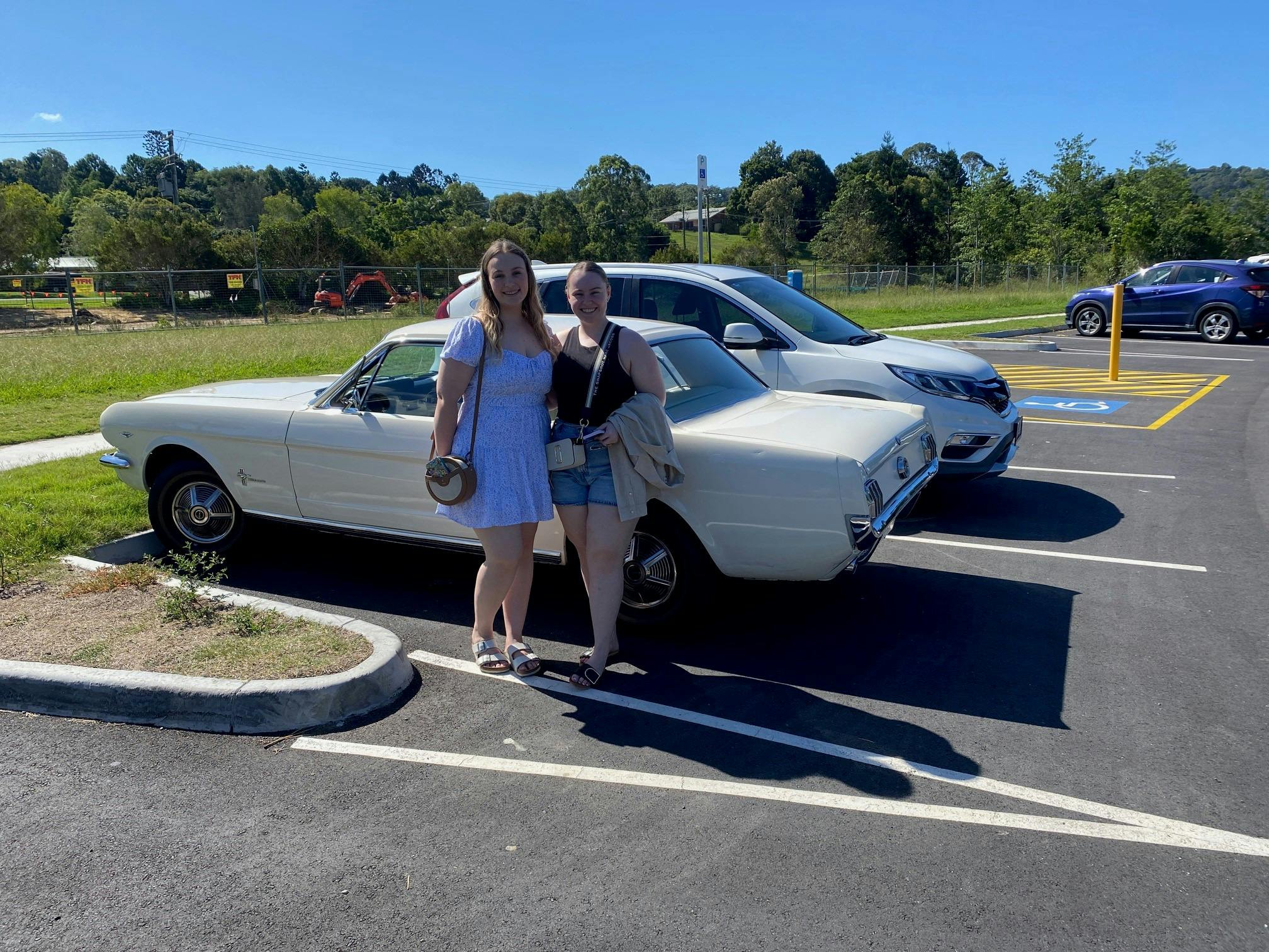 A Classic Cruize- Chauffered Classic Car Tours- Tamborine Mountain