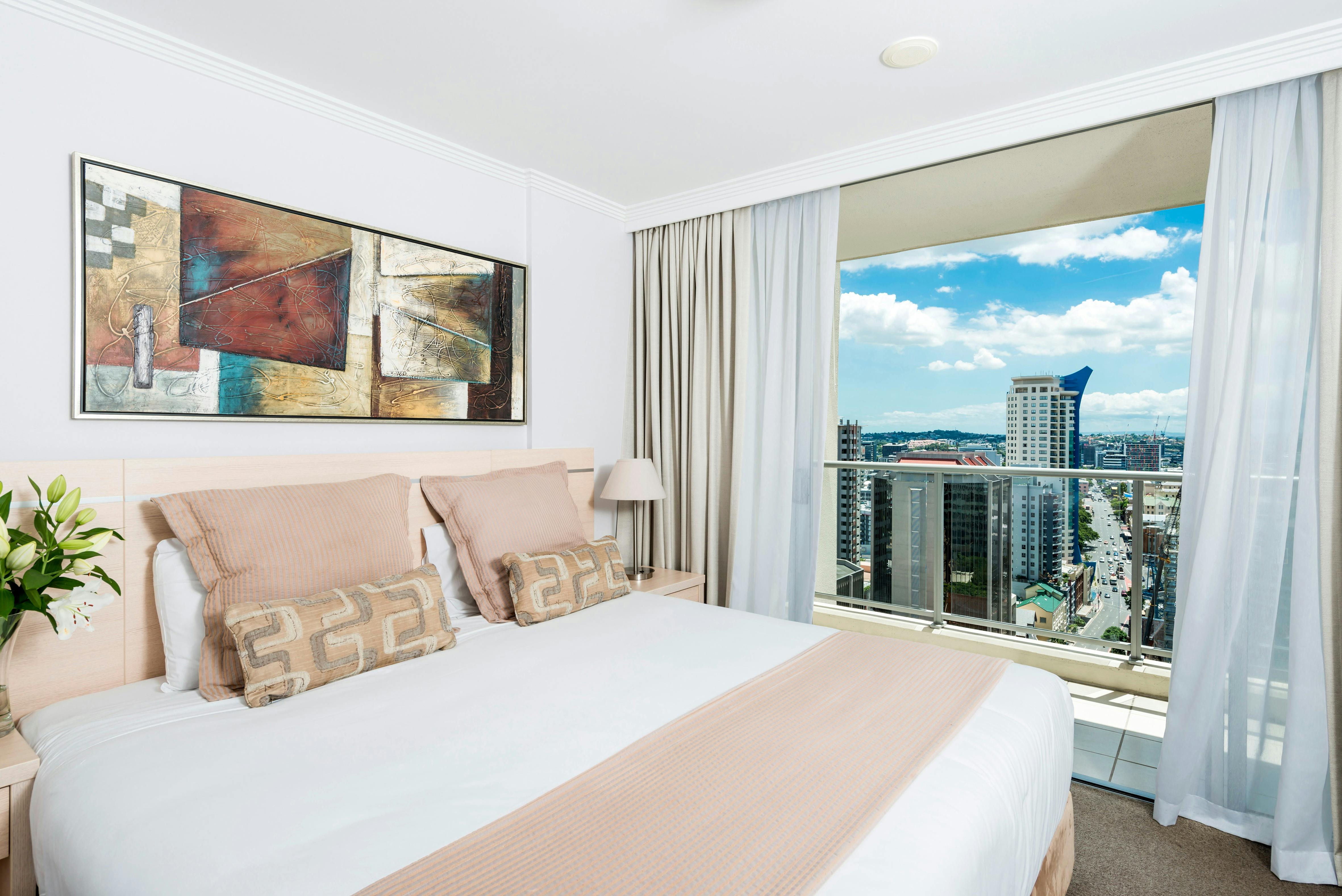 Up to 30%* off at Oaks Brisbane Lexicon Suites