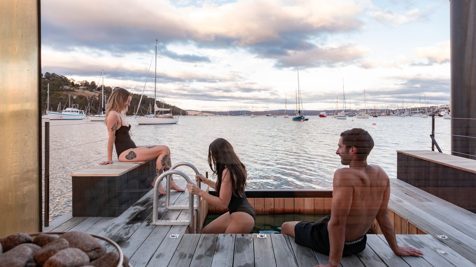 Sauna Boat Tasmania - Overlooking the picturesque Little Oyster Bay