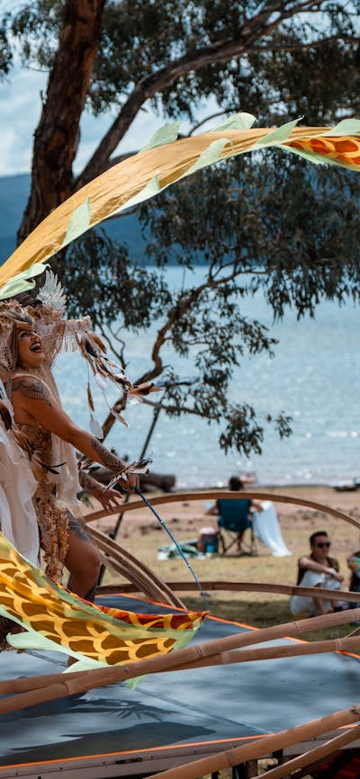 Stage & Roving performers all weekend.