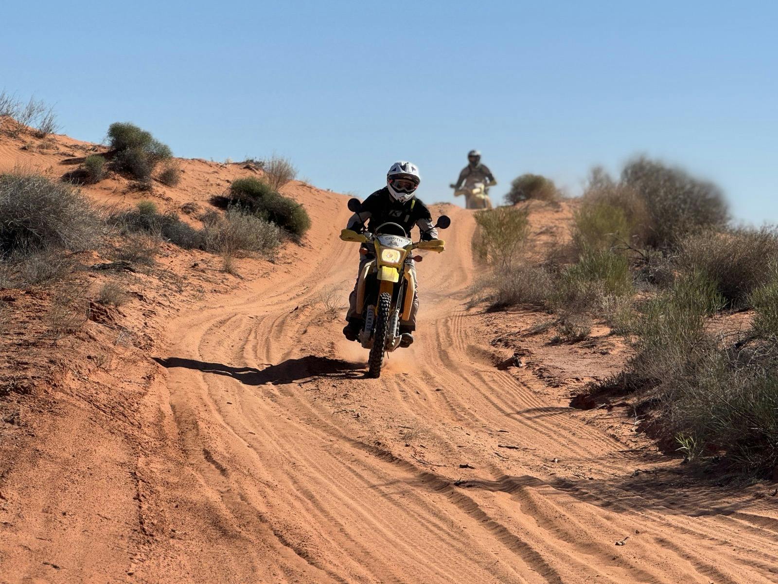 Simpson desert motorbike tour Simpson desert motorbike tour