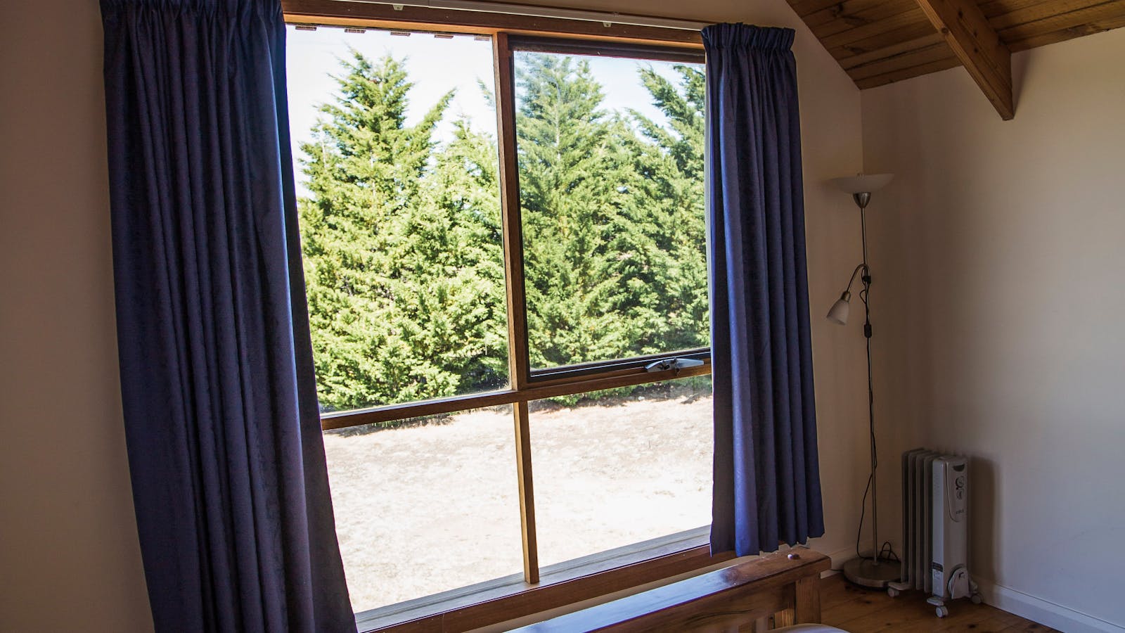 Pinot Cottage Bedroom