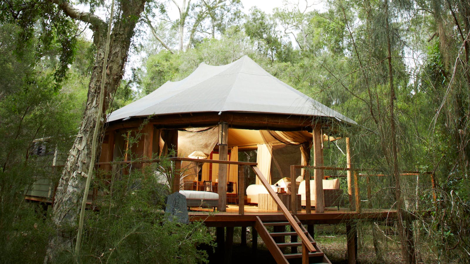 King Deluxe Safari tent_Exterior
