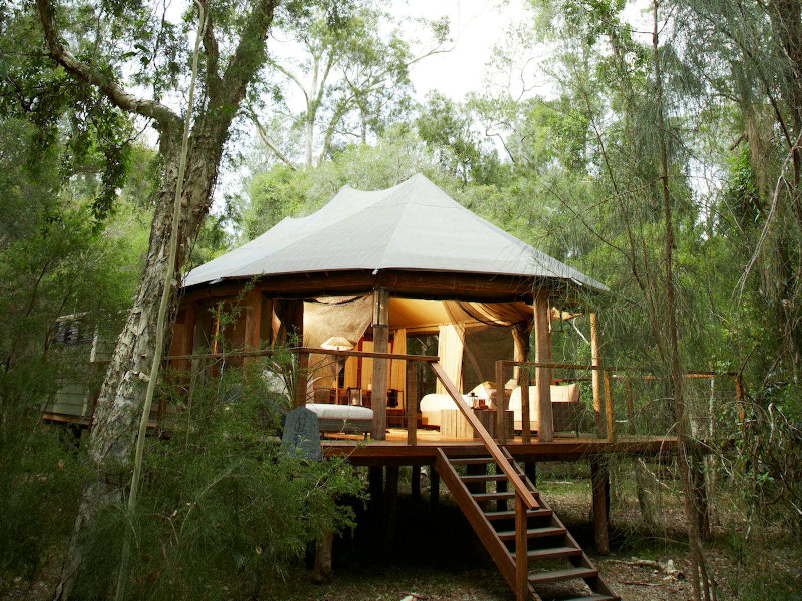King Deluxe Safari tent_Exterior