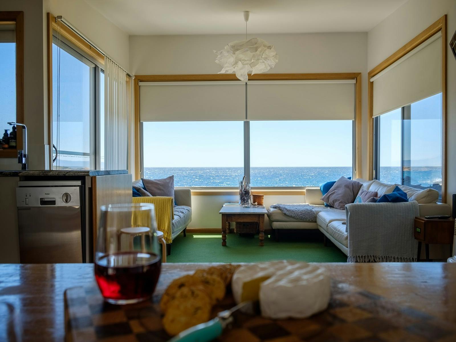 Dining/Kitchen/Lounge