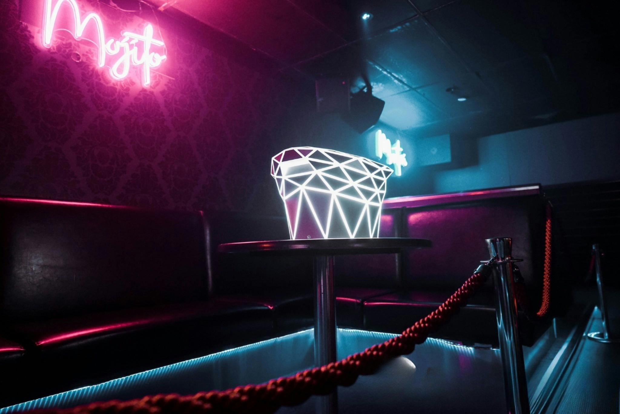 Cocktails Nightclub