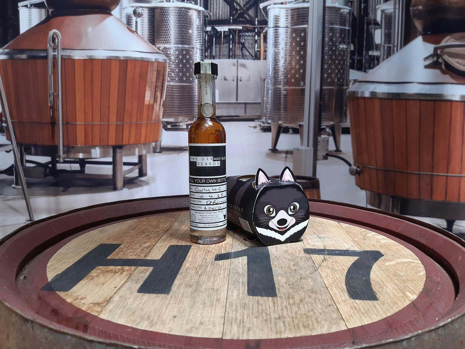 Tassie devil fill your own whisky bottle gift pack image