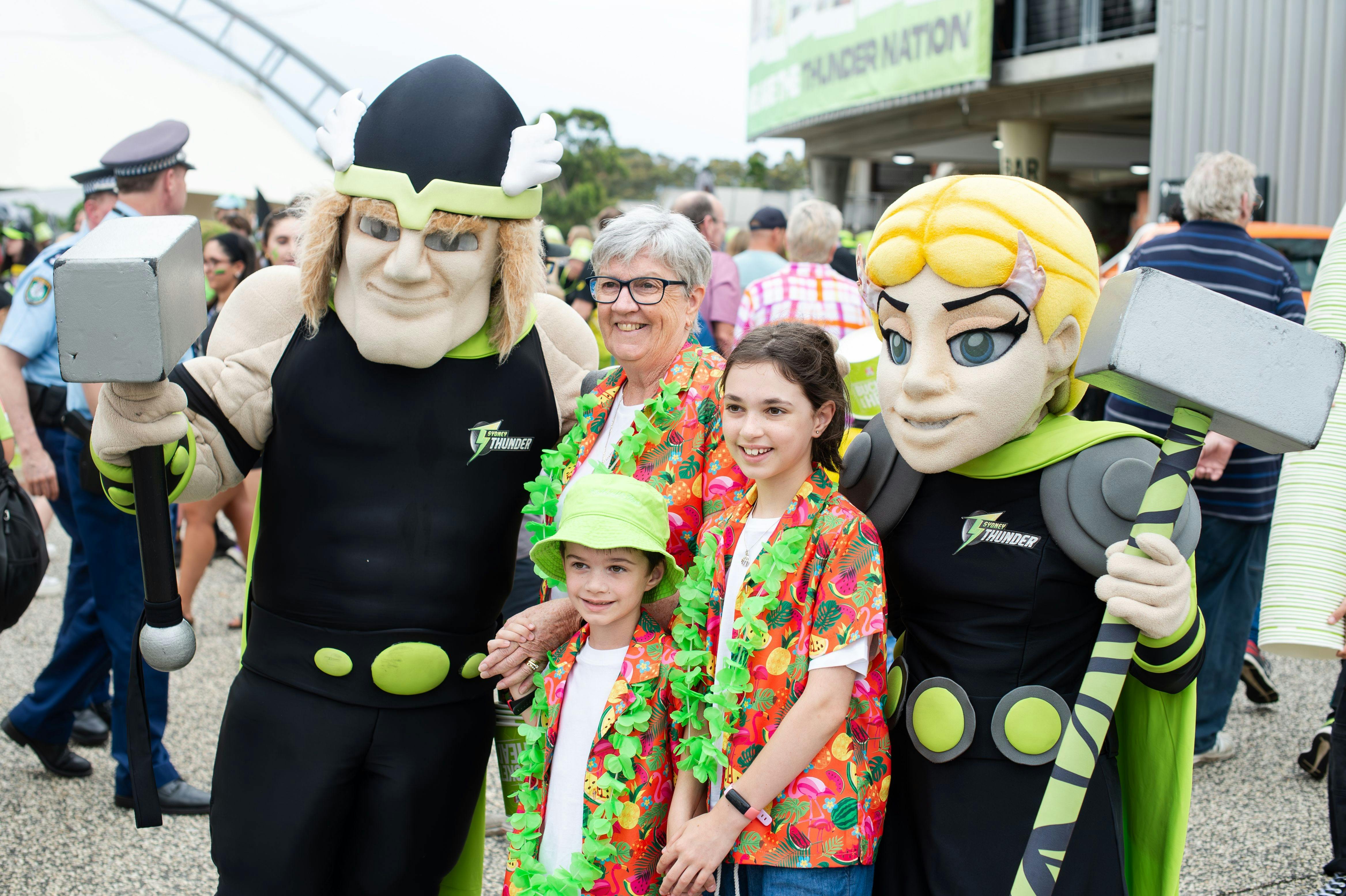 BBL: Sydney Thunder v Melbourne Renegades