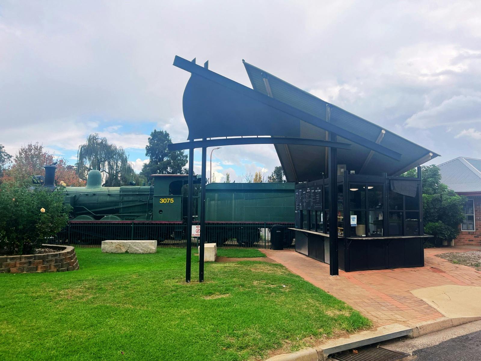 Parkes coffee shop kelly reserve