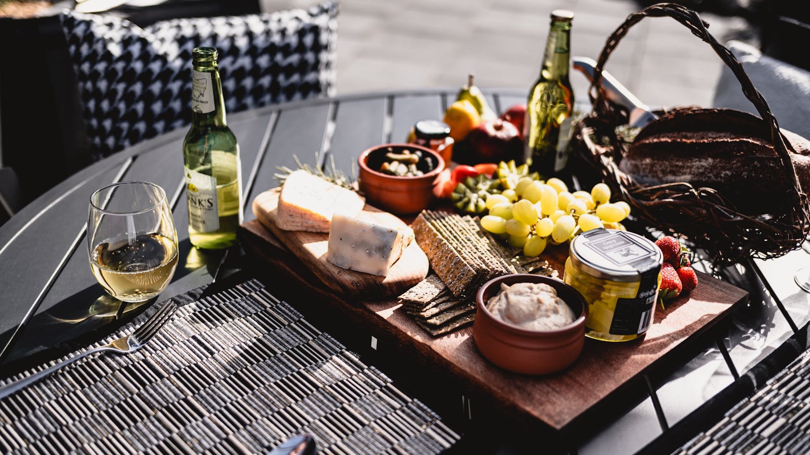 Courtyard feast