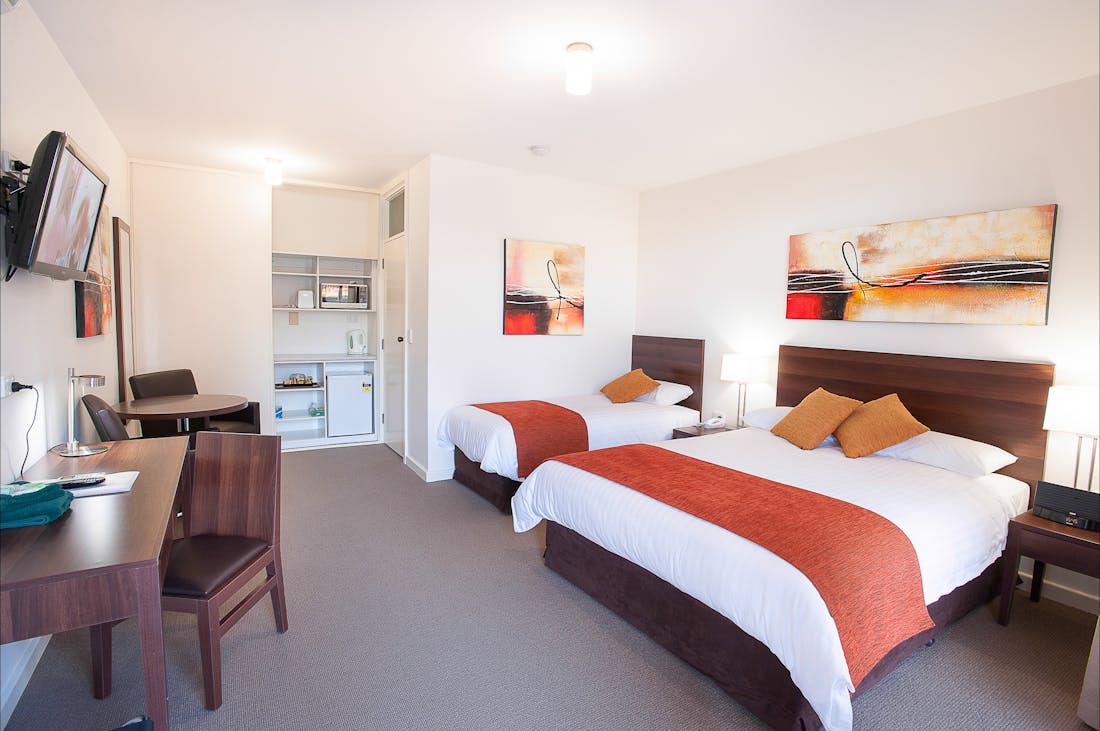 Standpipe Golf Motor Inn, Twin Deluxe Suite Port Augusta West,