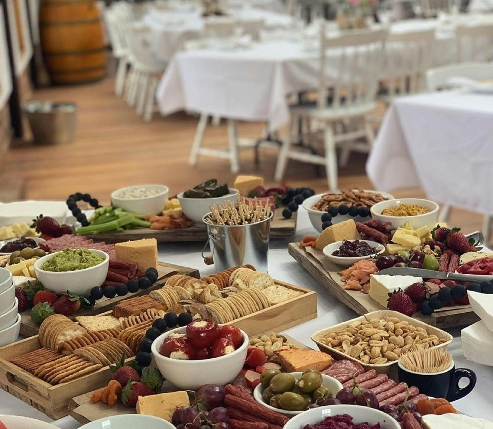 The Snowy Mountains Travellers Rest