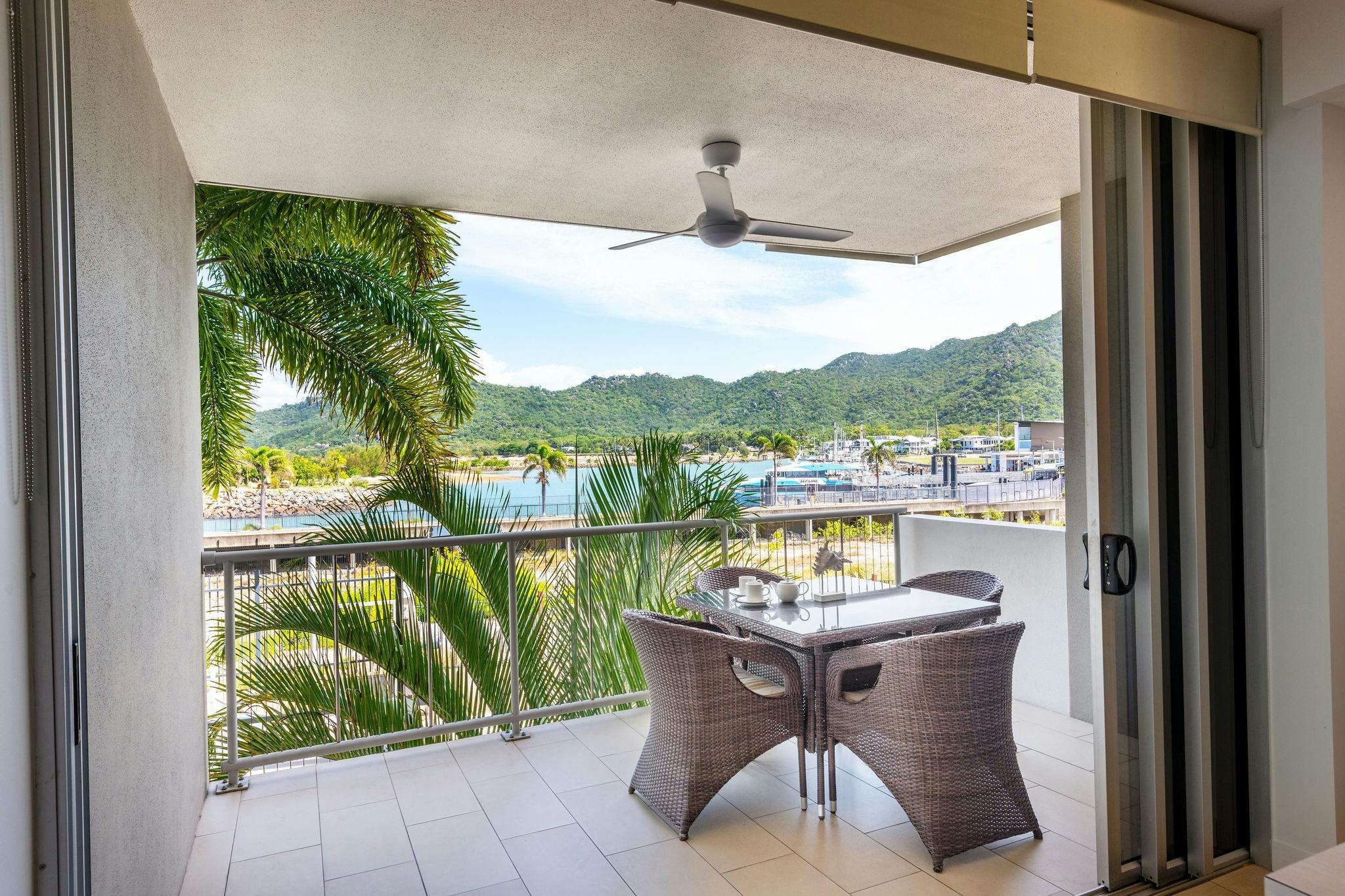 2 Bedroom 2 Bathroom Apartment Ocean View