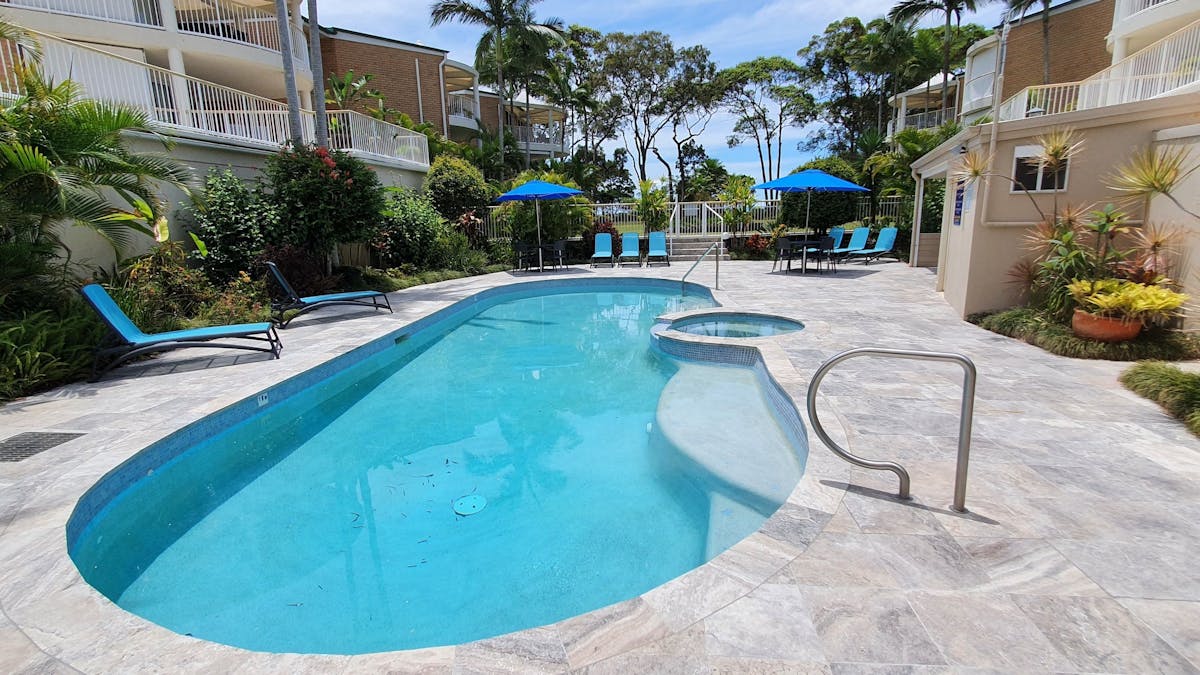Serenity Apartments - swimming pool