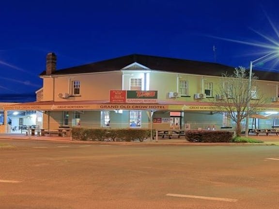 Grand Old Crow Hotel